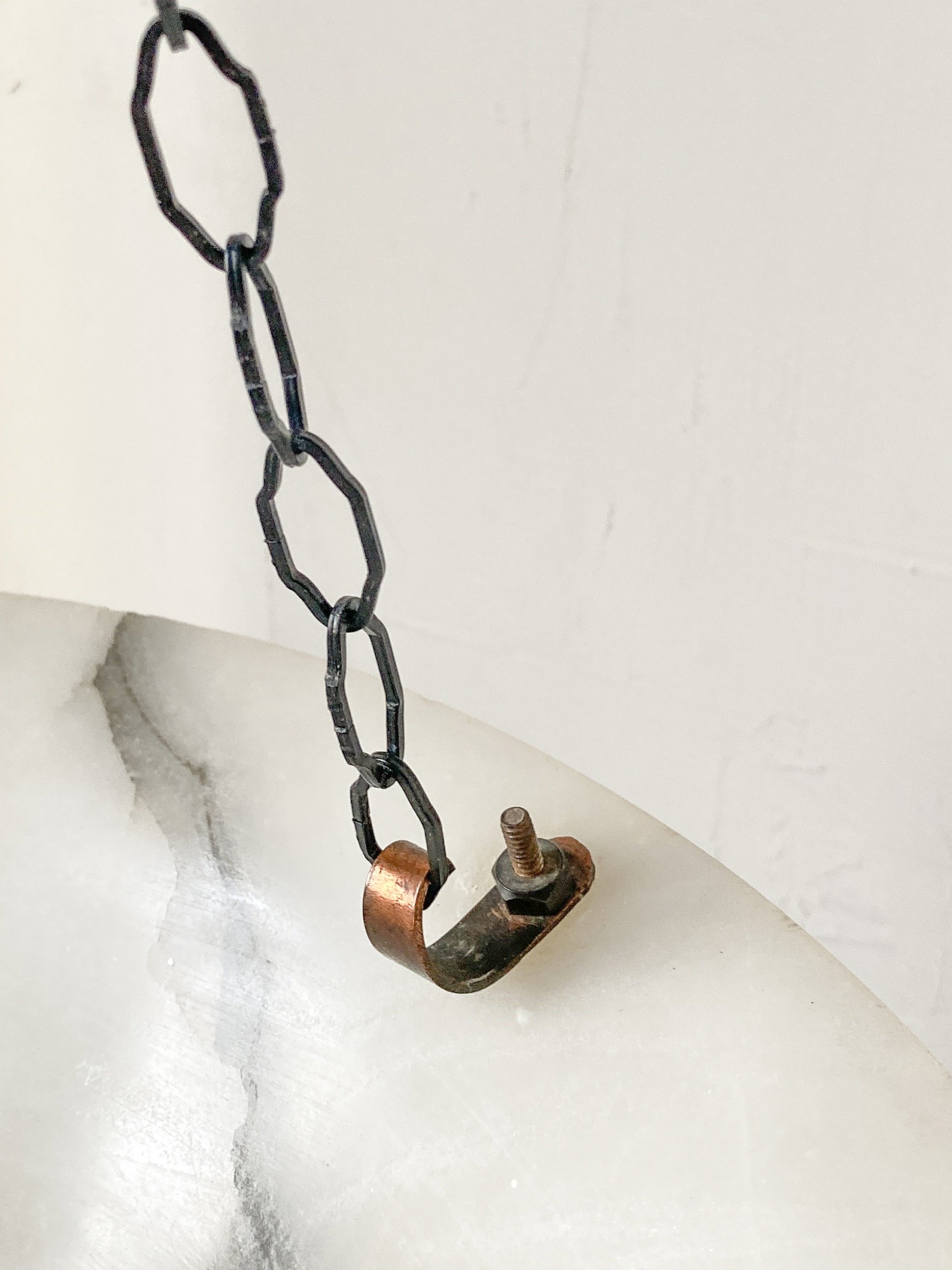 pale-alabaster-plafonnier-dish-light-6-the-diarist.jpg