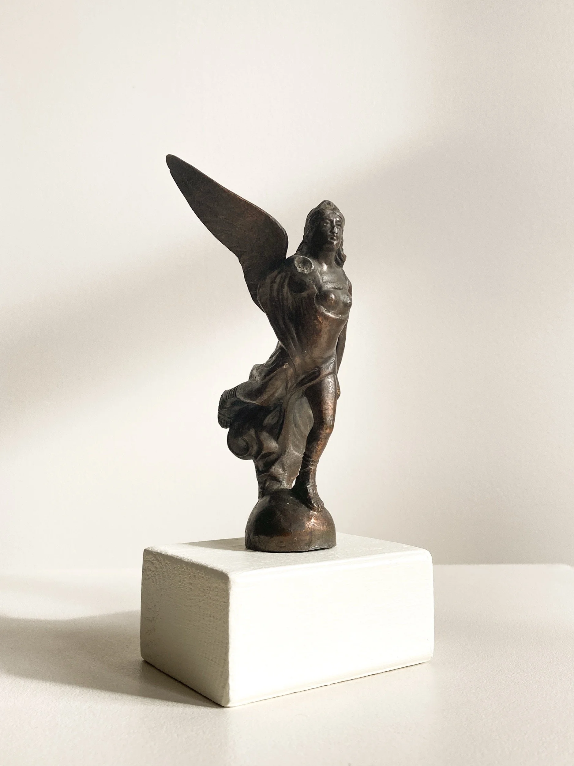 bronze-winged-victory-nike-samothrace-hellenic-figure-antique-2-the-diarist.jpg