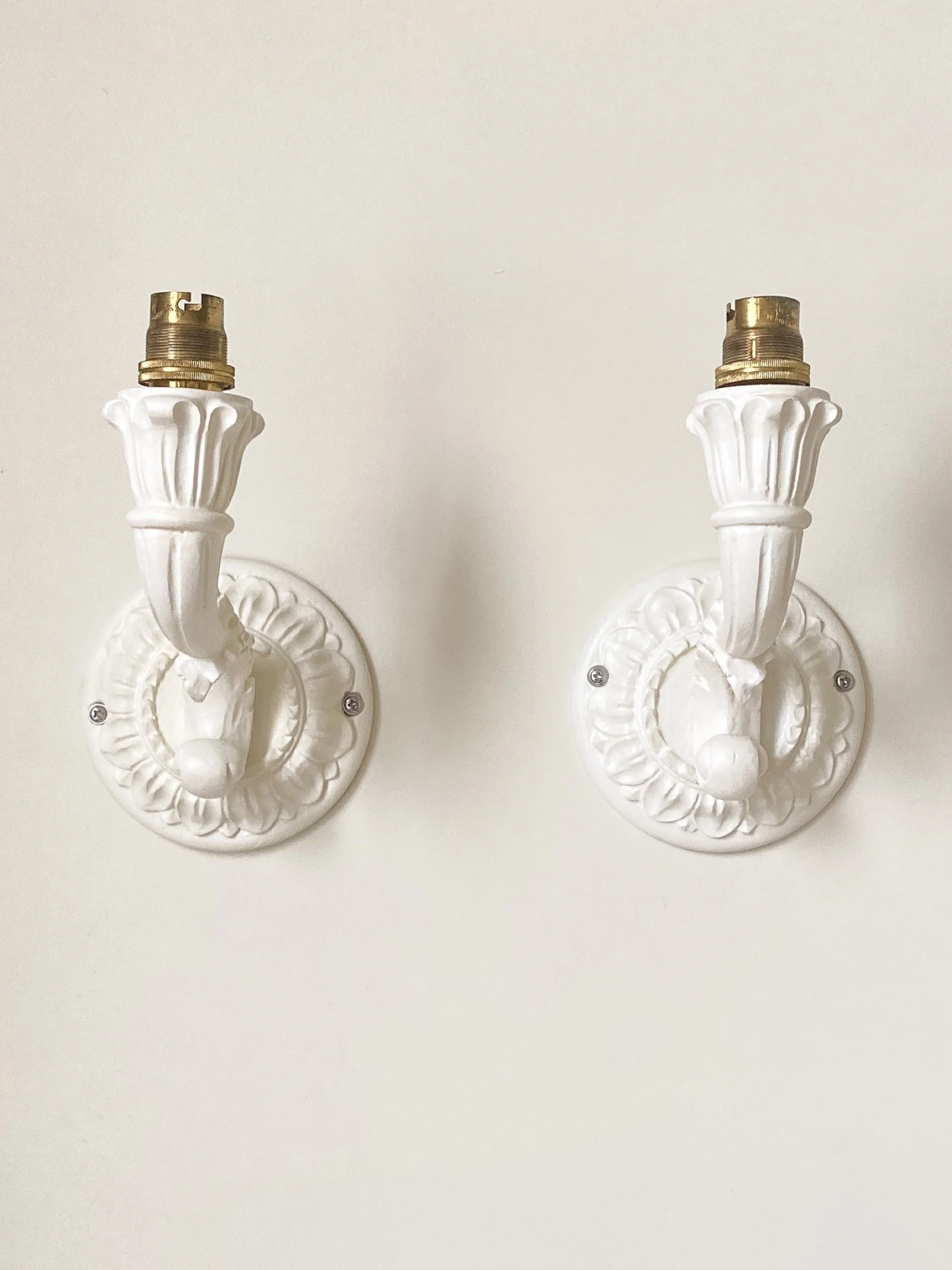 pair-french-carved-wood-acanthus-scroll-wall-light-sconces-vintage-10-the-diarist.jpg