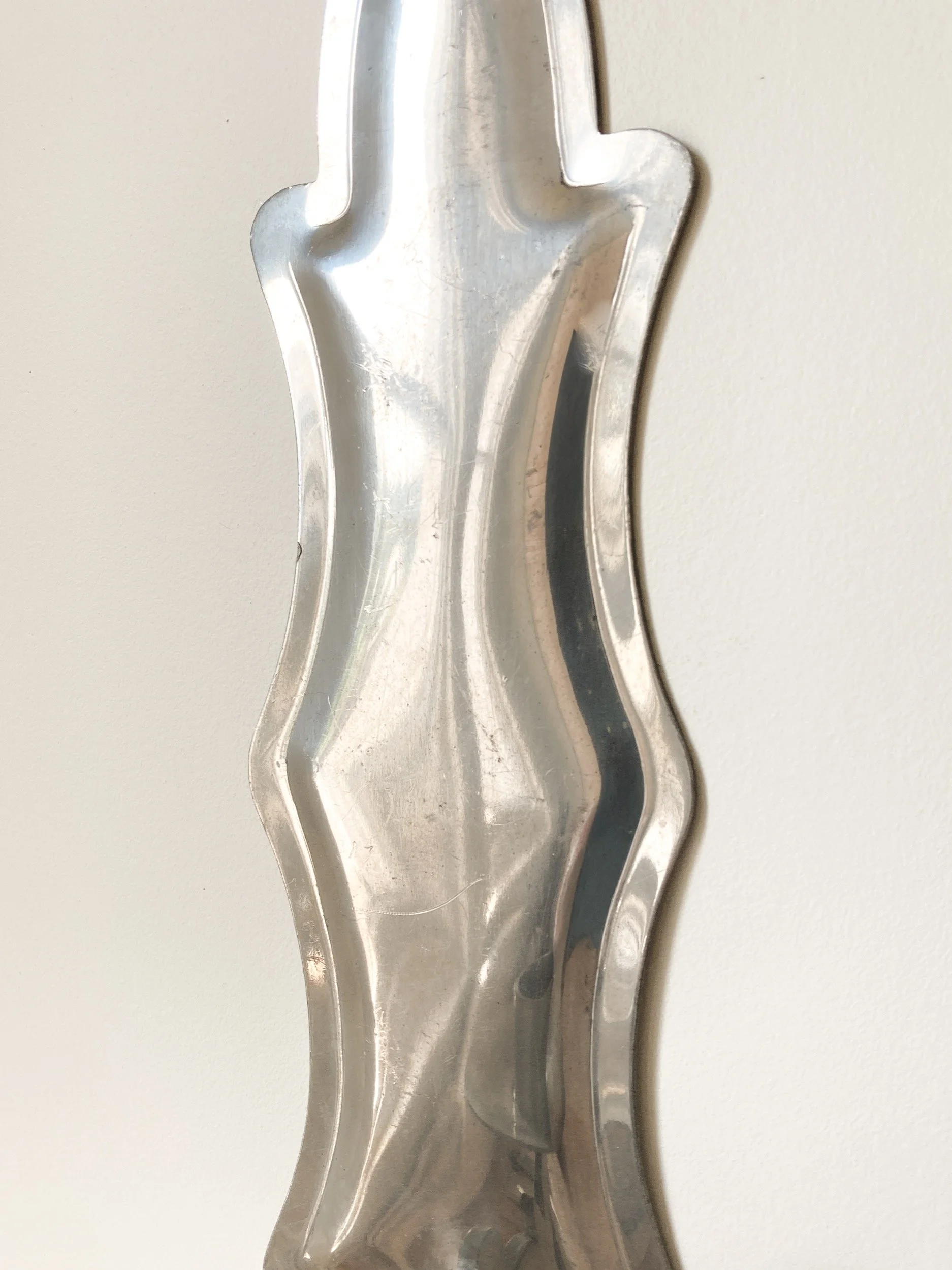 vintage-silver-pewter-pair-flame-edge-candle-sconces-9-the-diarist.jpg