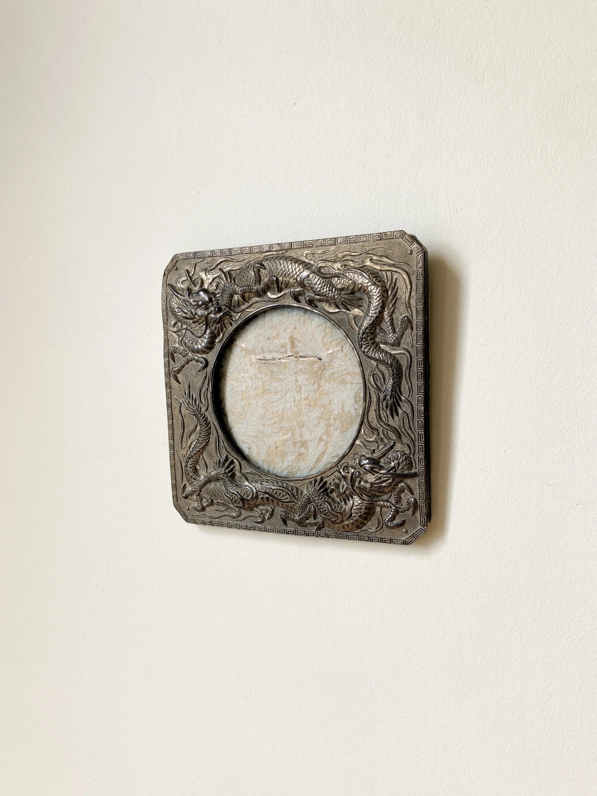 antique-japanese-meiji-period-circular-photo-frame-1.jpg
