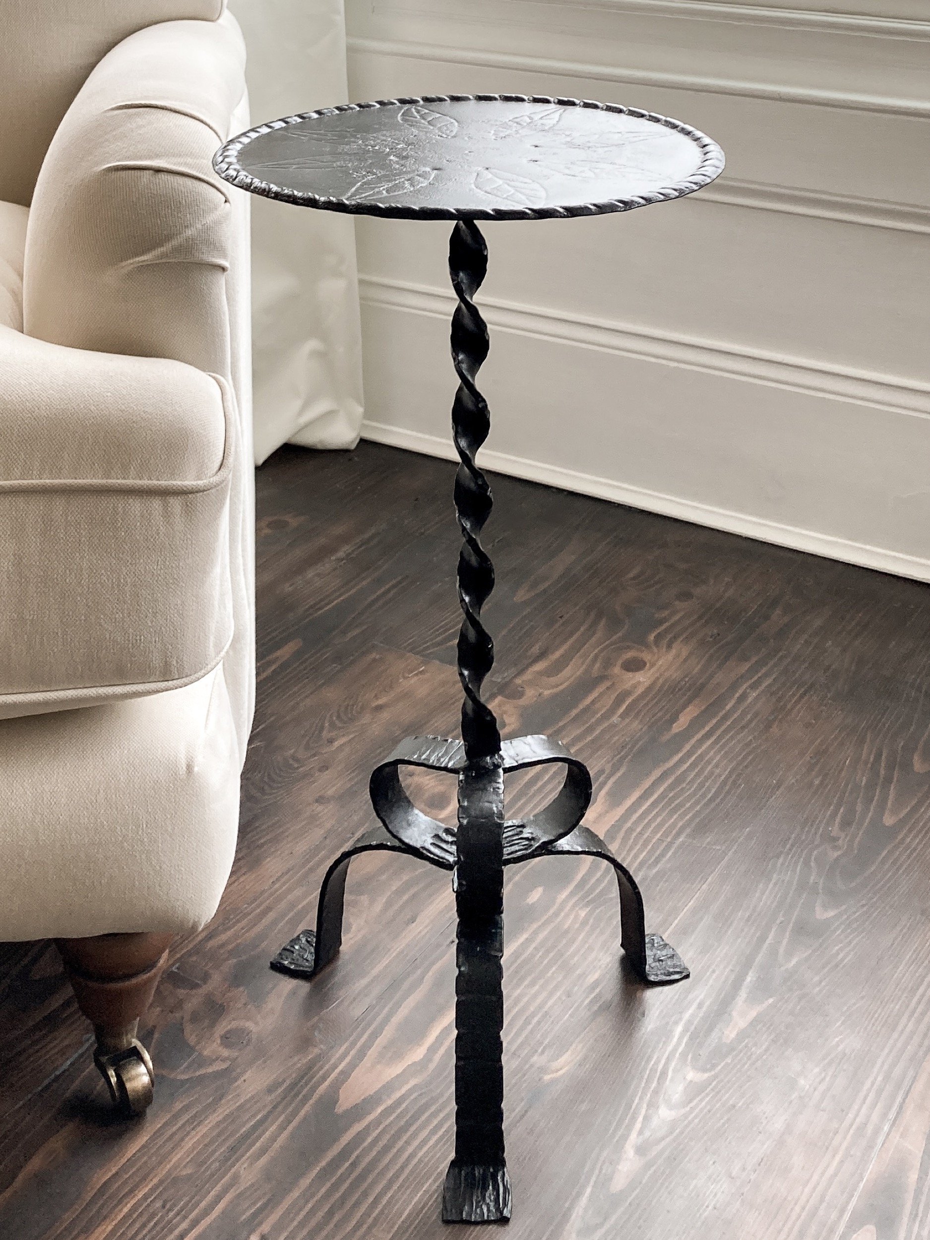 vintage-spanish-twist-iron-martini-table-01-3-the-diarist.jpg