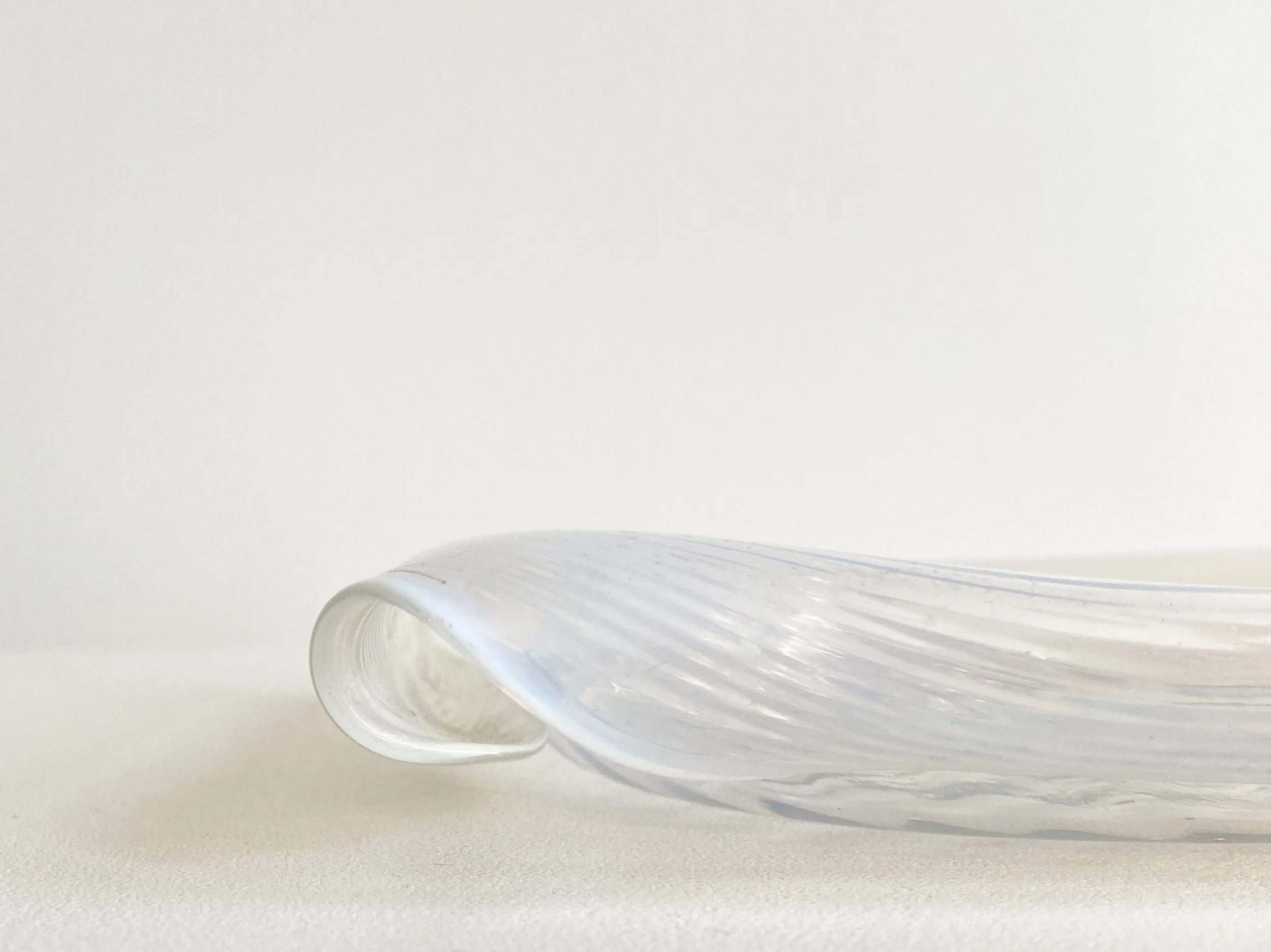art-nouveau-curled-vaseline-glass-dish-4-the-diarist.jpg