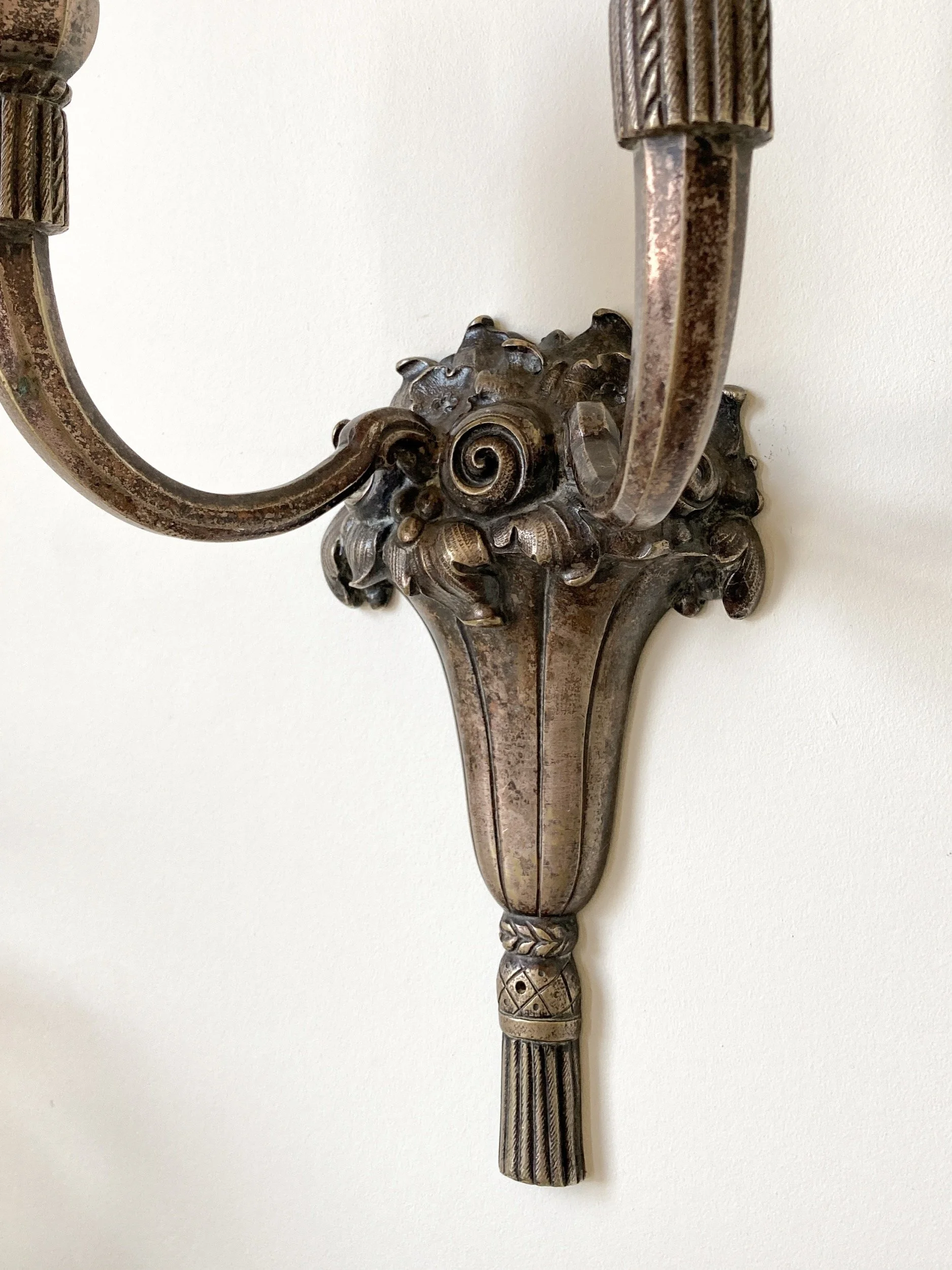 French-Art-Deco-pair-patinated-nickel-basket-wall-lights-sue-et-mare-11-the-diarist.jpg