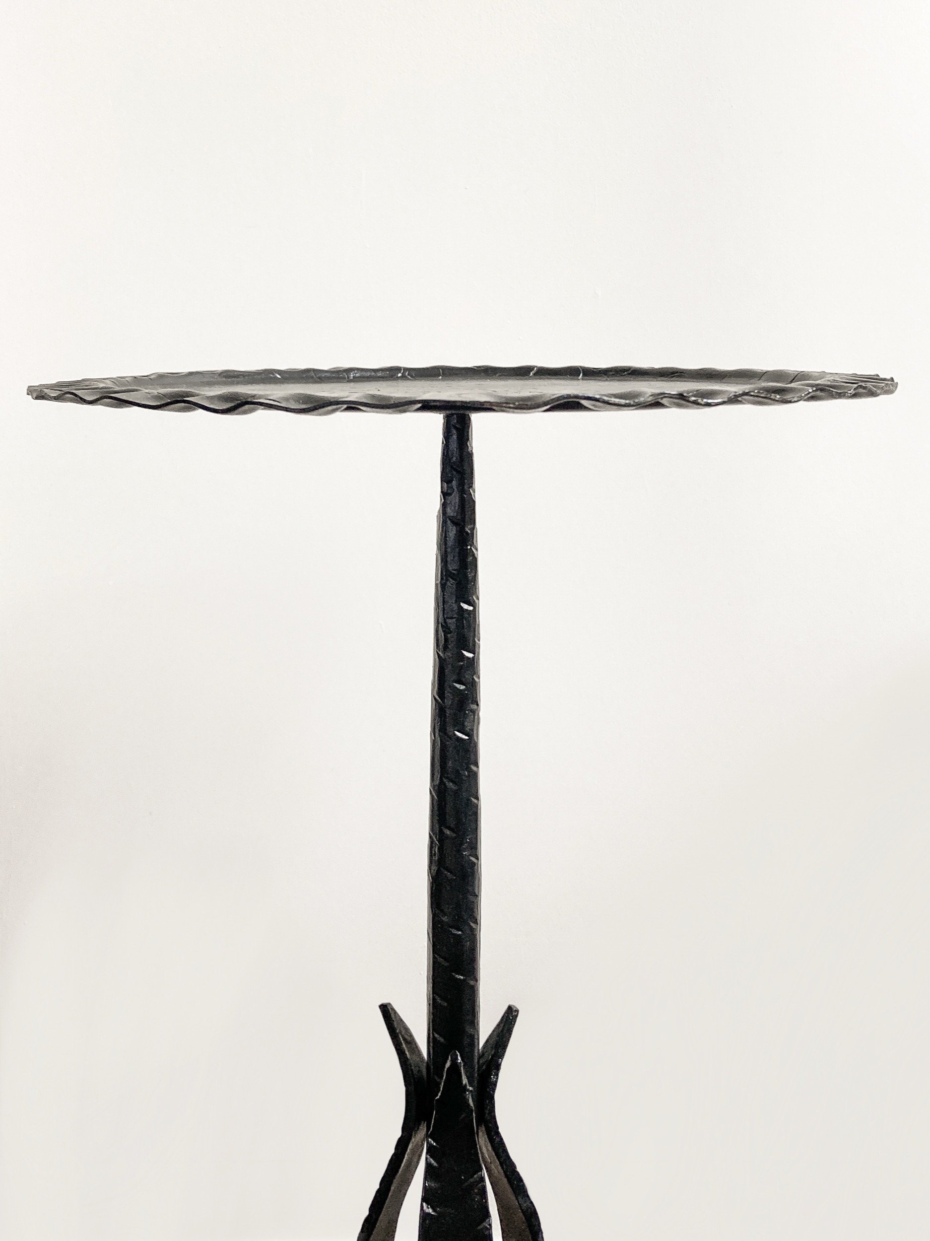 vintage-spanish-acanthus-iron-martini-table-04-3-the-diarist.jpg