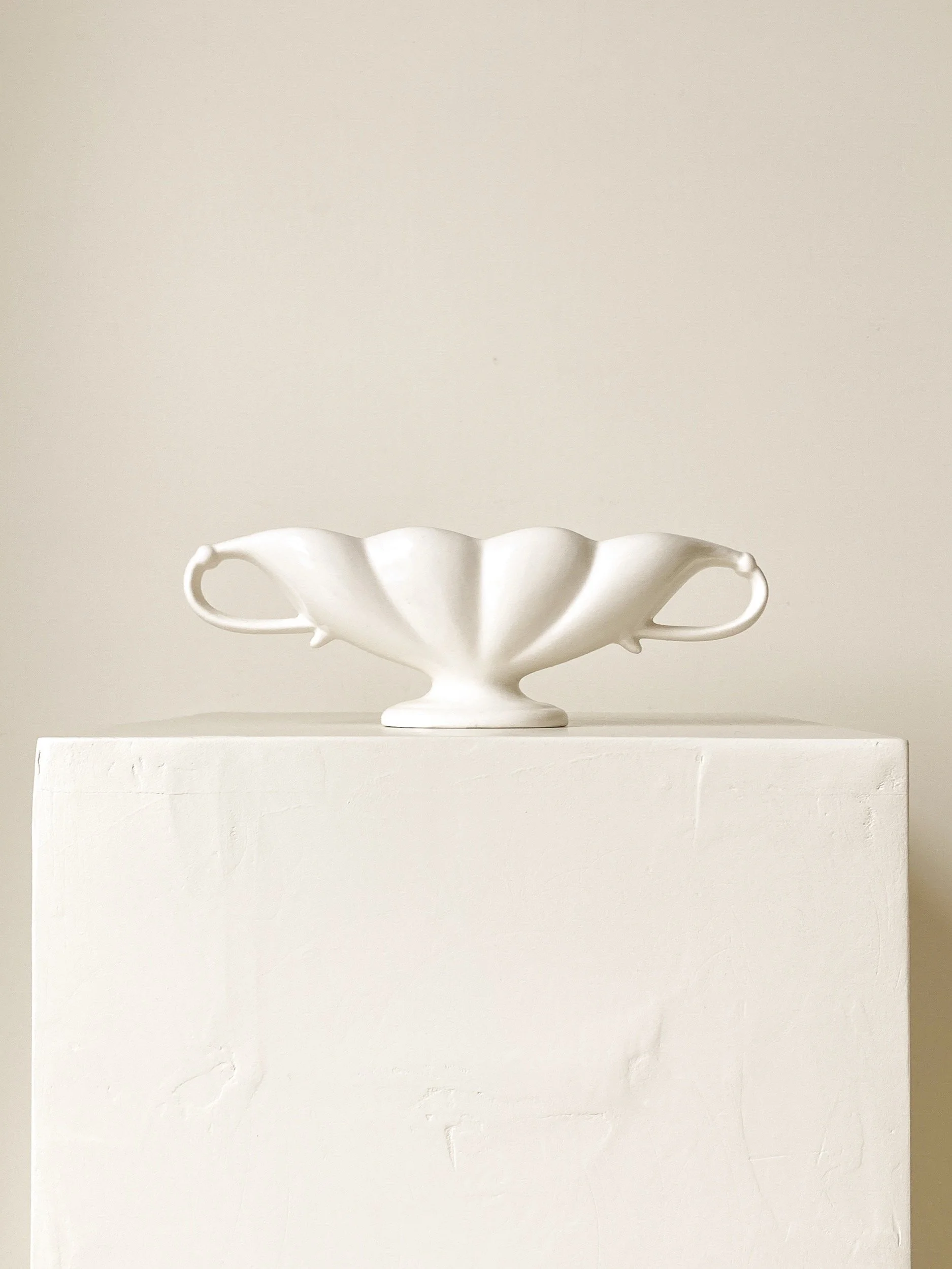 english-fulham-pottery-constance-spry-mantel-vase-22-the-diarist.jpg