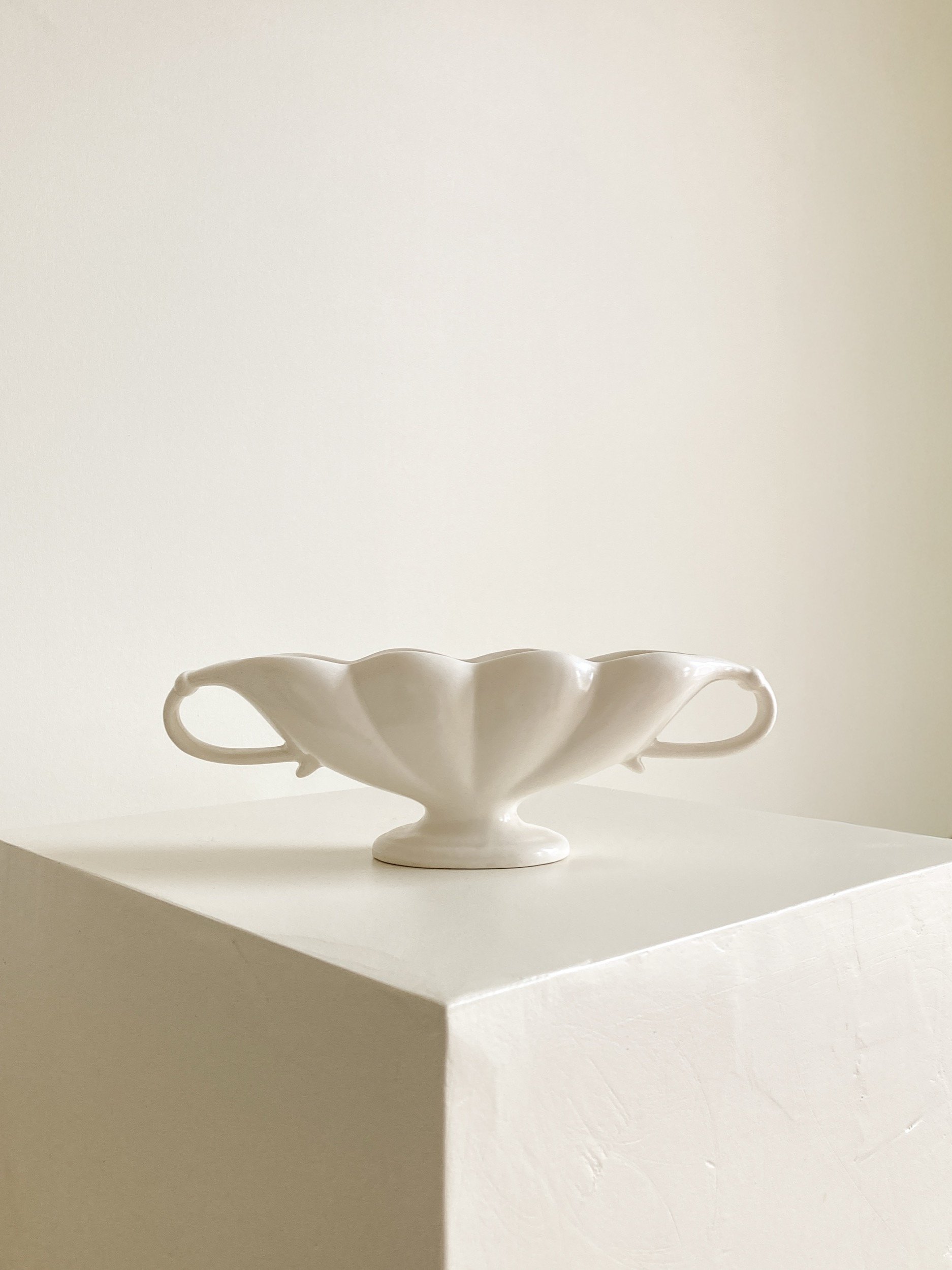 english-fulham-pottery-constance-spry-mantel-vase-25-the-diarist.jpg