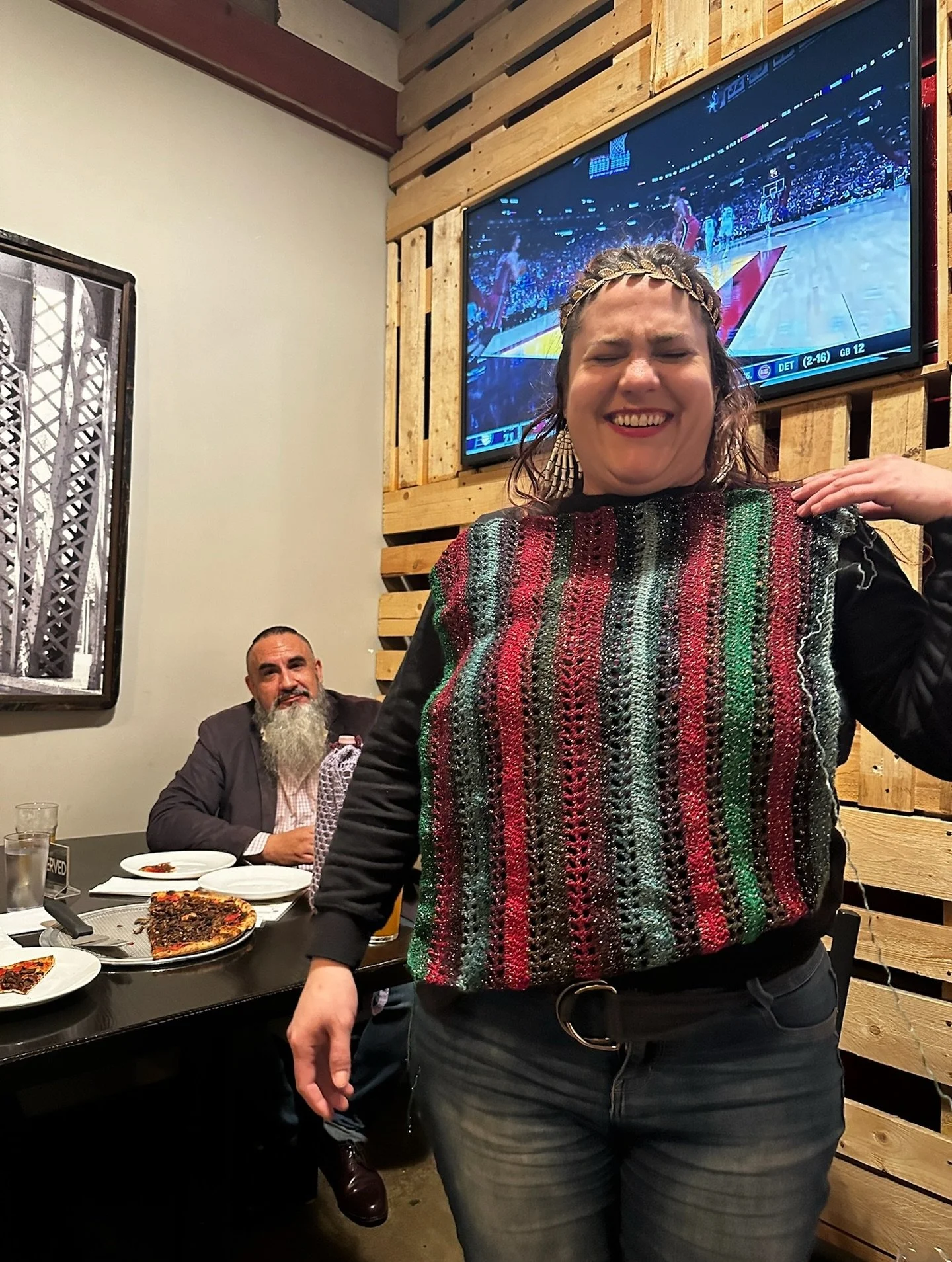 Counting down the days to a very merry Yaahs-mas and hoping to see some lovely stitches there! TBD if I&rsquo;ll be able to finish my ugly Xmas sweater (I started it in 2023 but am working at it frfr this month!!!) 

Come find us celebrating all thin