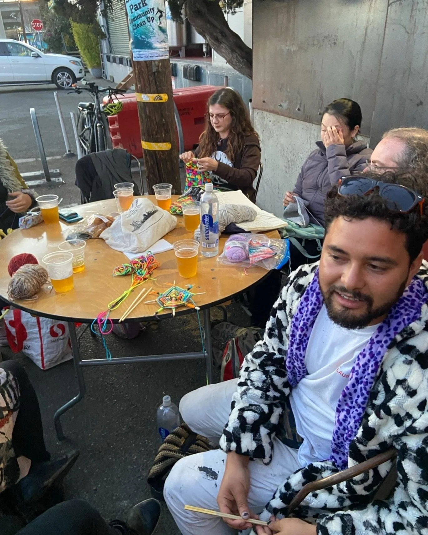 A little TBT to where Yaahs yarn social all began &mdash; Harmonic Brewing in Dogpatch, SF. This amazing community brewery was our home for years and helped us get the (yarn) ball rolling. Sharing these memories today in anticipation of our next meet