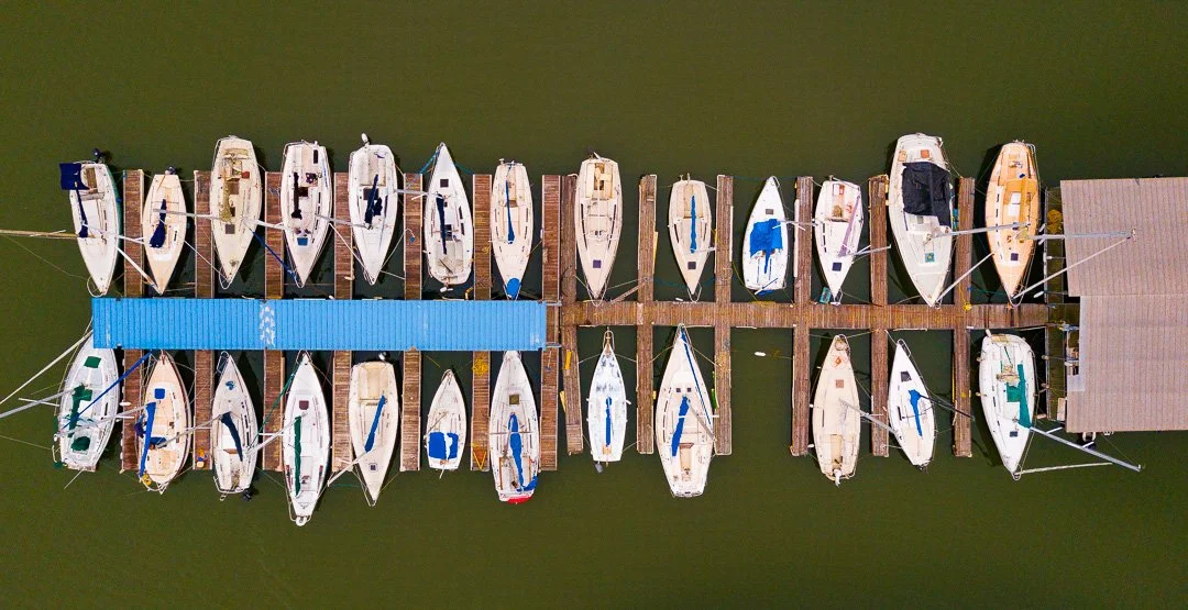 Lake Maumelle sailboats