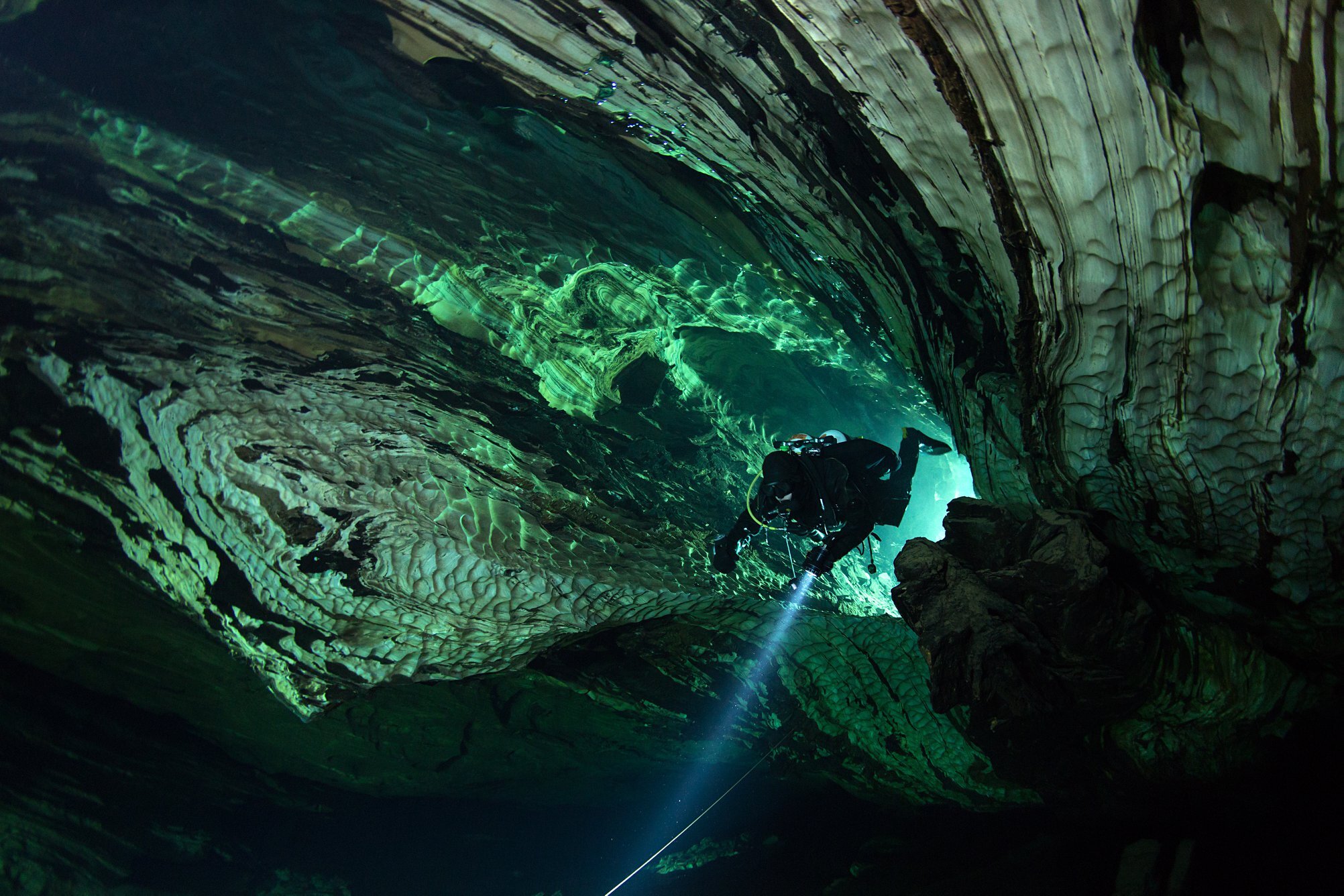 Cave Diving.jpg