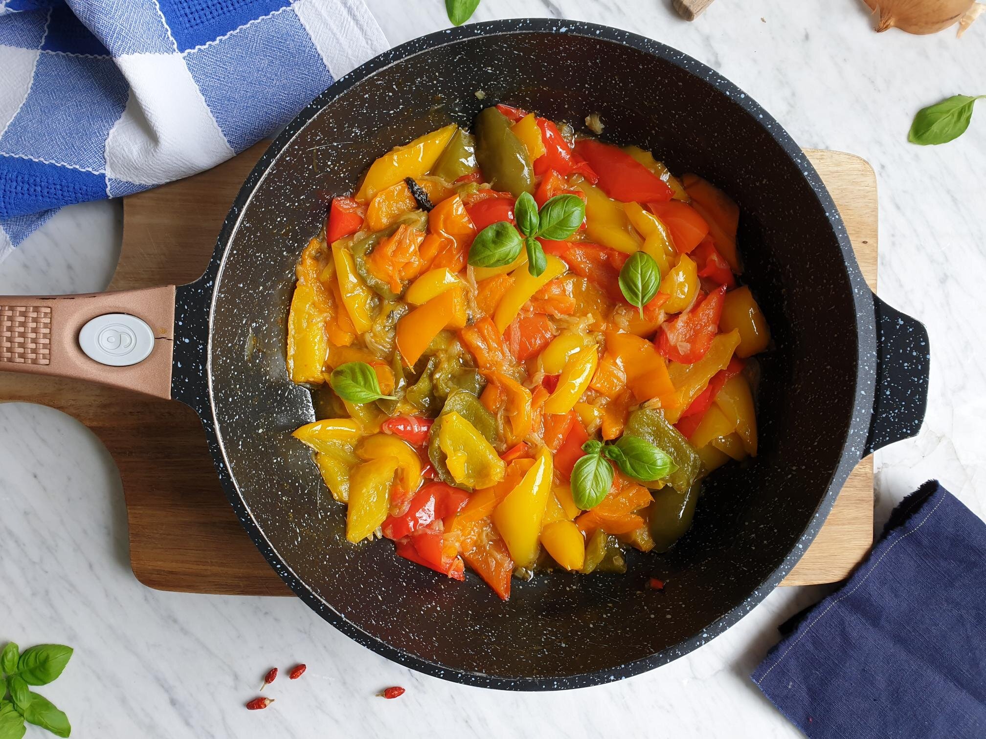 Sautèed Bell Peppers with Onions and fresh Basil 