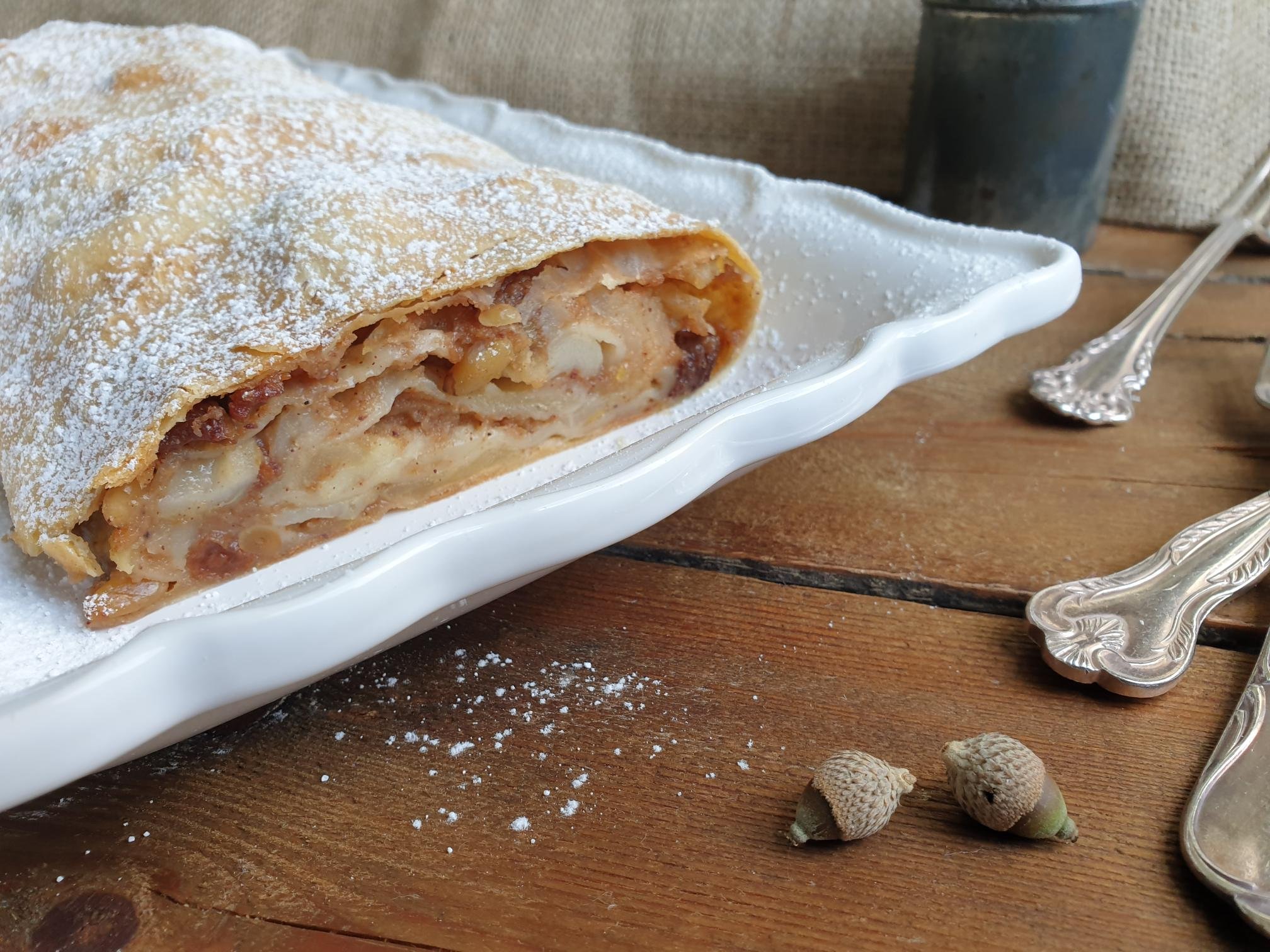 Apple Strudel with home made pastry Recipe