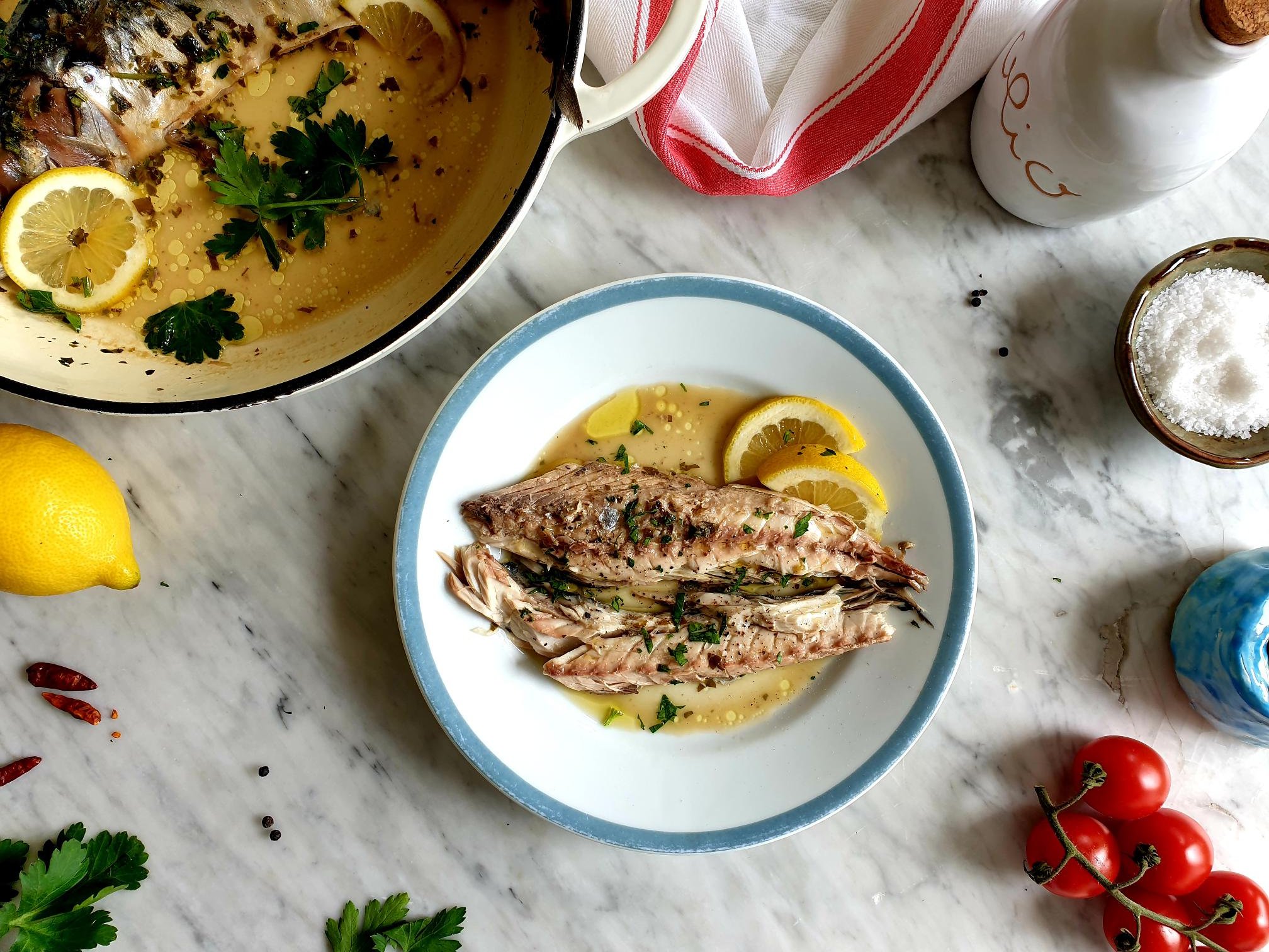 Mackerel in a Pan with Olive oil, Lemon juice and Fresh parsley Recipe