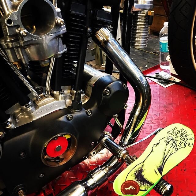 The Knockrz chopper is almost ready to roll. Been able to stand long hours because of my @fpfootwear insoles! Thanks @paulhart!
#fpfootwear #paulhart #dirtbagchoppers #sorefeet #sorefeetnomore #ironheadchopper