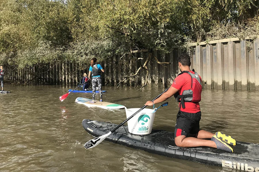 06_Thames_Paddle_and_pick_river_clean_up_Active360.jpg