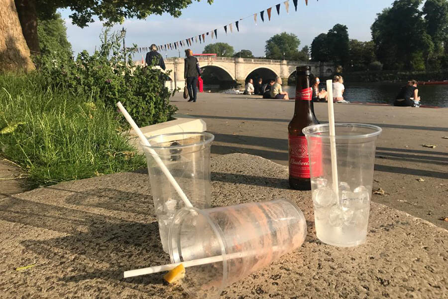 plastic_cups_river_riverside_pollution_Thames.jpg