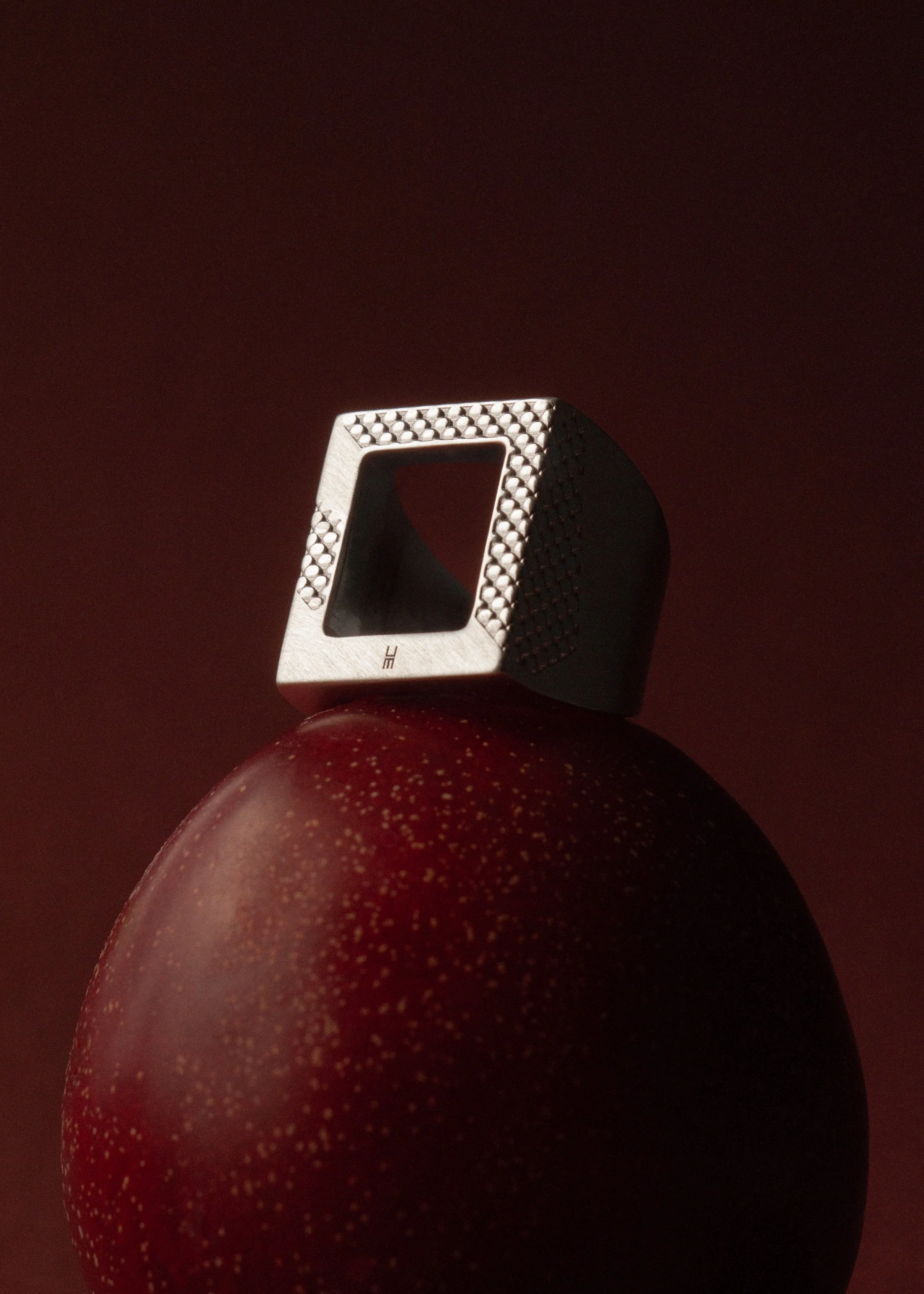 Sculptural Jewellery – Maison Nwar 