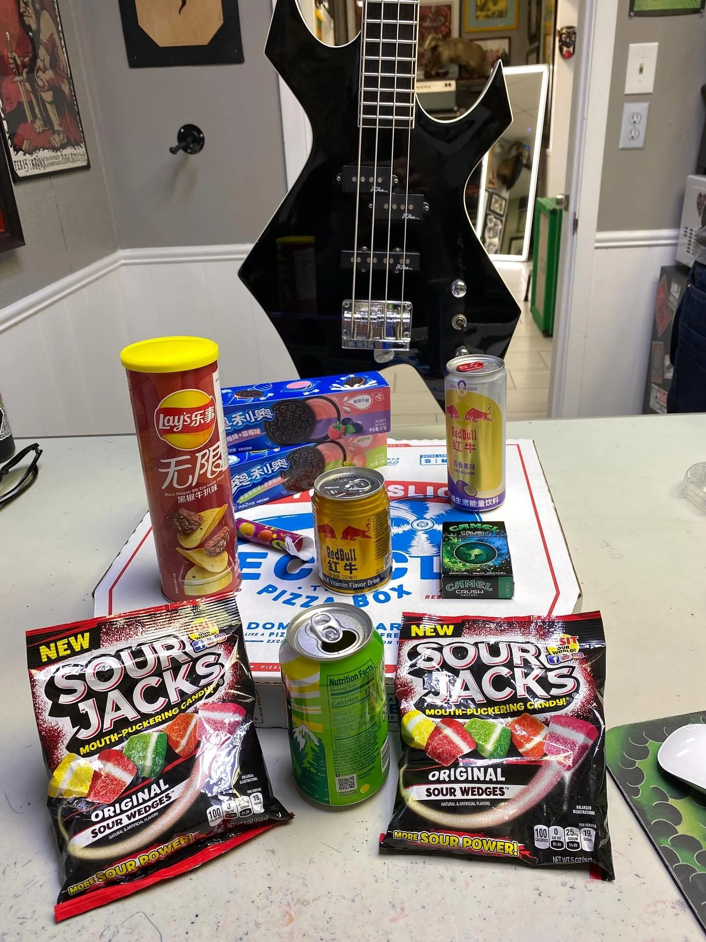 Stay healthy. I&rsquo;d also like to add: hello moto #gymmotivation #finnahaveastroke #getoutside #stayinschool&hearts;️ #shutupbitch