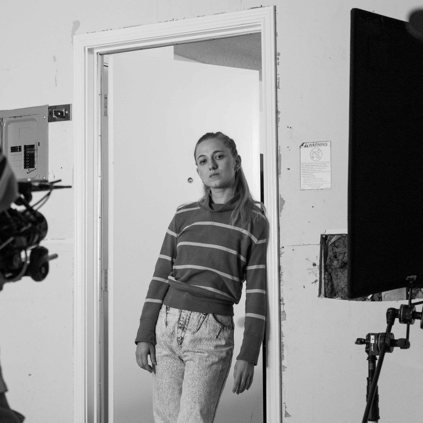 Teresa, a newly single mother, is trying her best to adjust to a new life after her closeted husband leaves. When her son brings a new friend home, can she see past her trauma and accept this budding relationship?
Played by @tana_sirois
๐ธ @mather