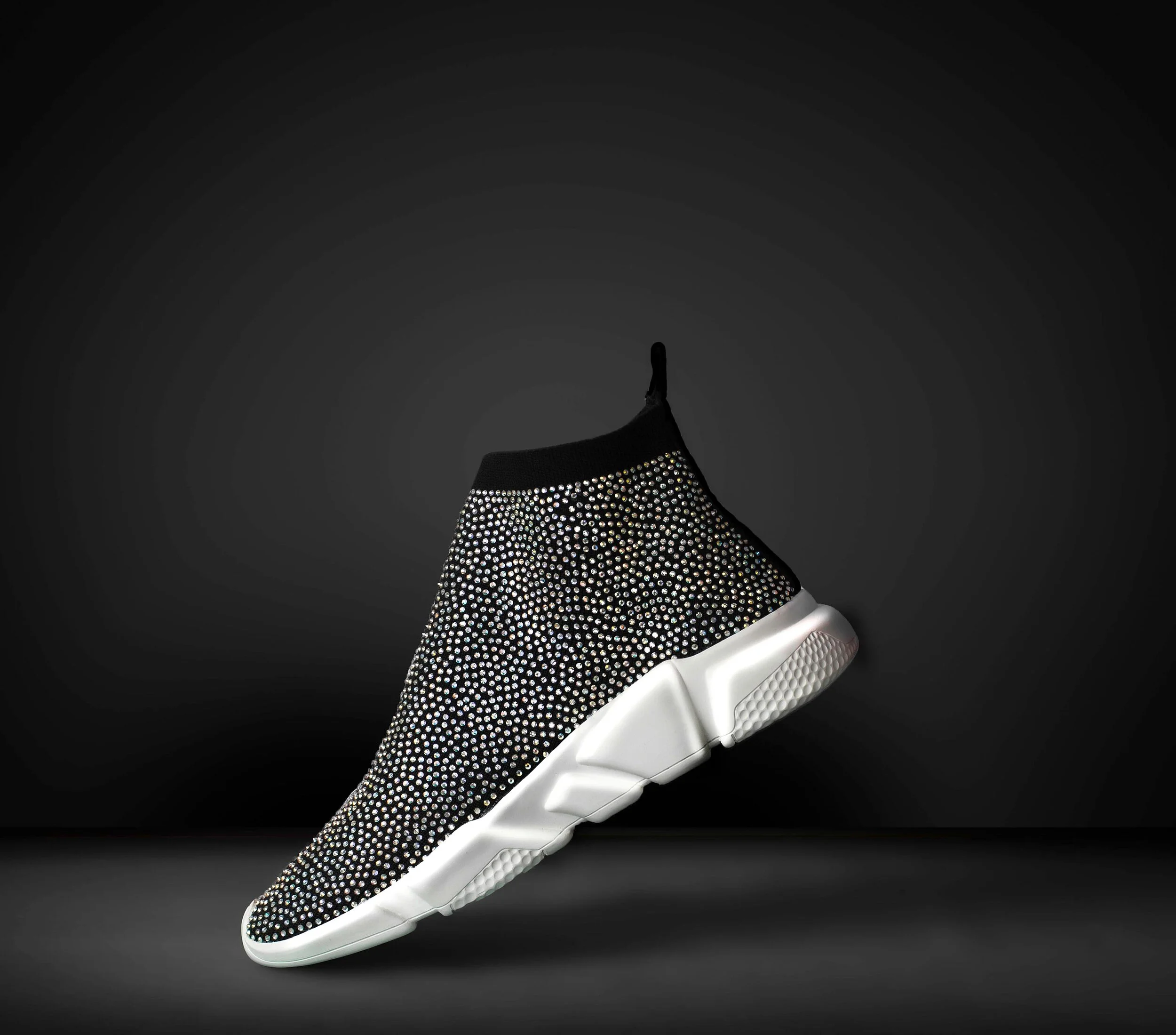 TELY_Orgnaics_Sneakers_Black.jpg