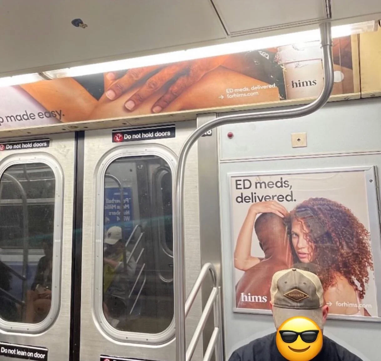 I spy with my little eye&hellip;👀 
Peep ya girl on the F, G &amp; L train in NY 🗽
Fun fact I&rsquo;ve never been to NY but my face has 🥺❤️

Thanks @hims 
📸: @alimitton 
Also featured @_mychael.jamal ✨