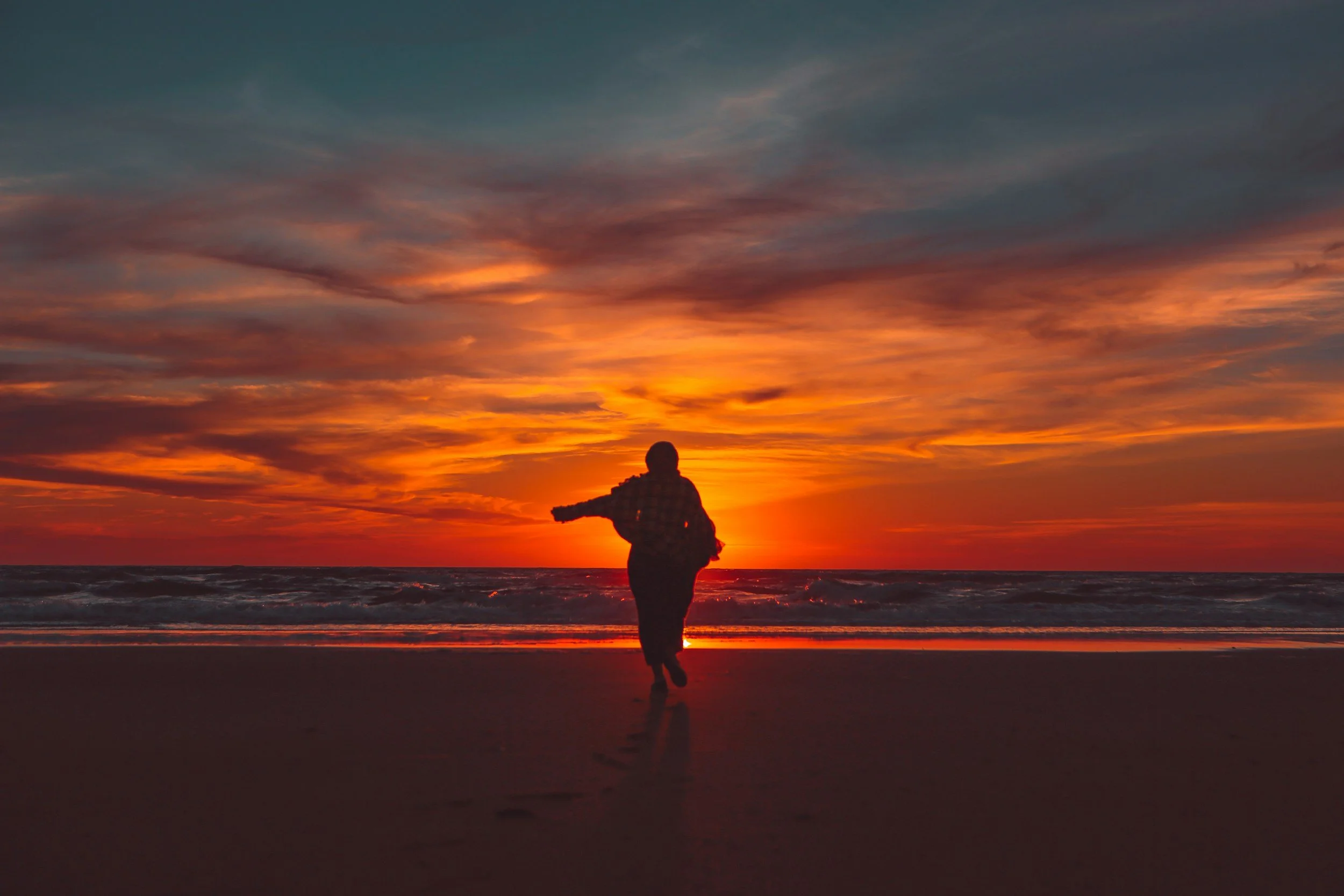 When Your Body Says No: Is It Intuition or Anxiety in Relationships?