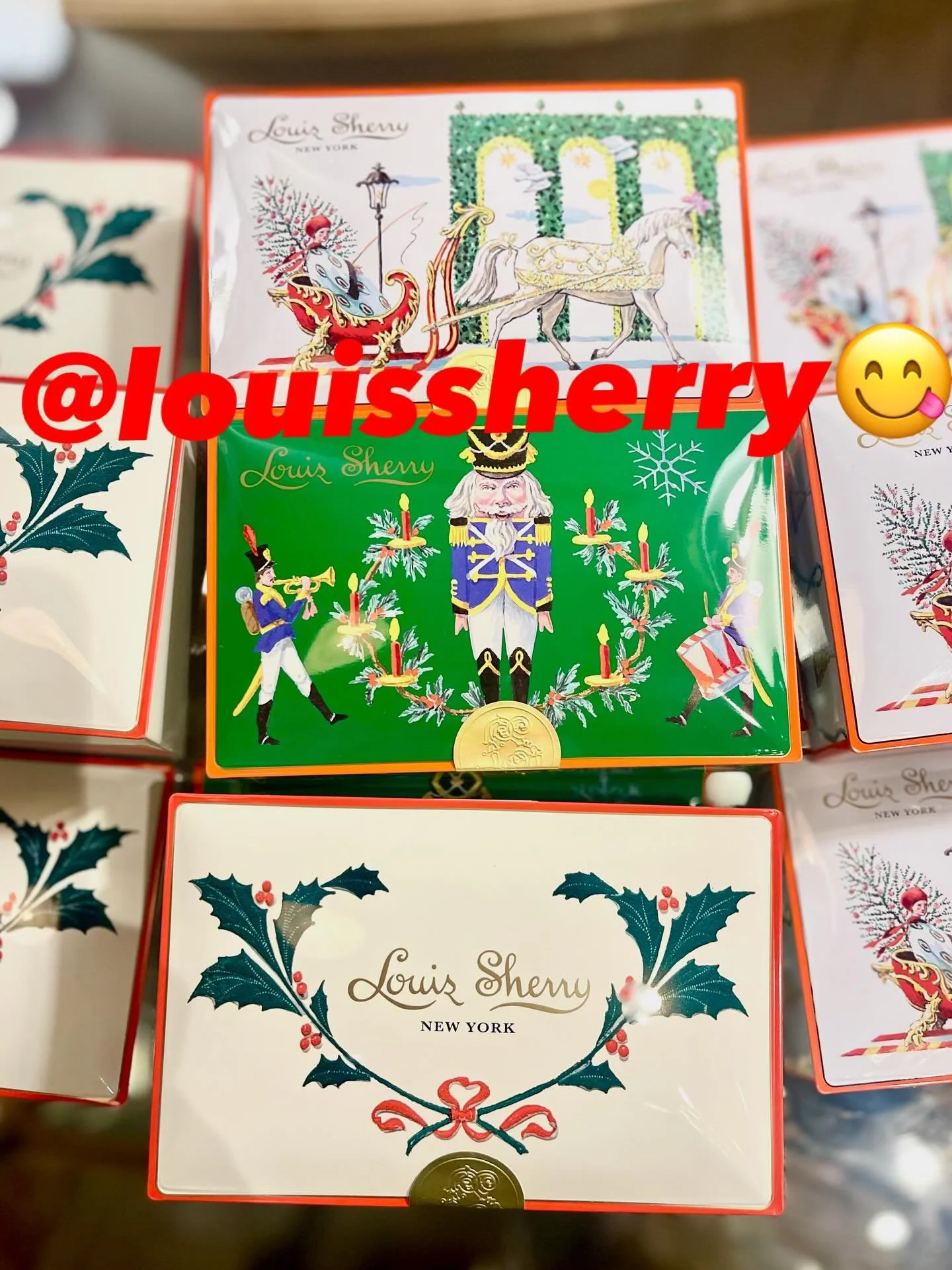 Louis Sherry holiday chocolate tins have hit the shop floor!🤩🎄🎅 Hurry in and stock up before they are gone!💃🏻🕺

#louissherry #chocolate #christmascandy #holidaytins #premiumchocolate #giftideas #christmaspresents #hostessgift #holidaygift #supp