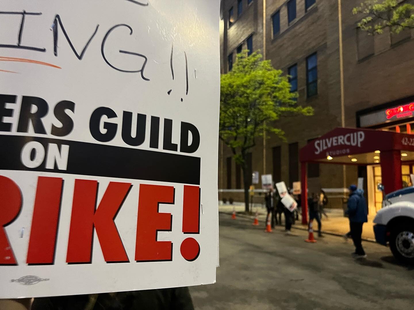 Starting the day with a steaming hot cup of picket #wgastrong