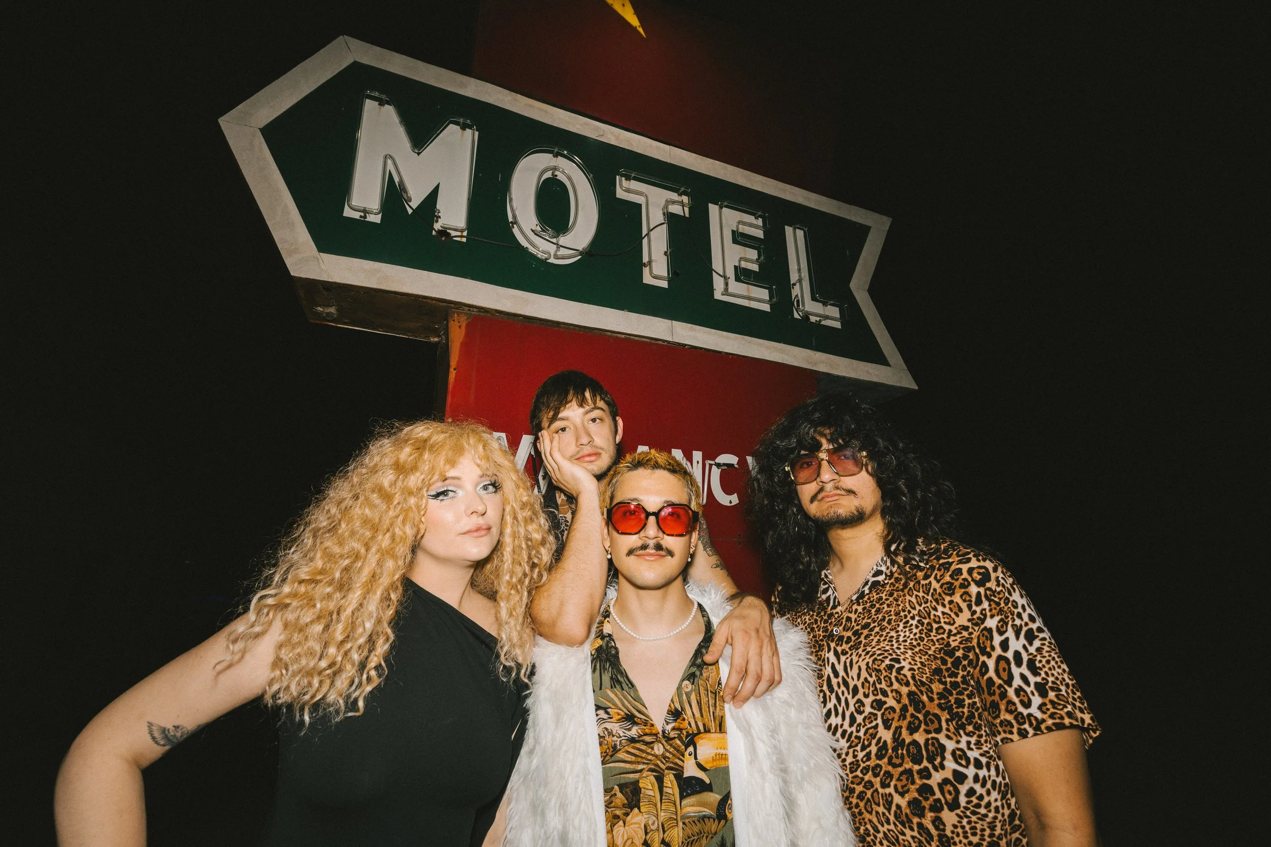 RetroCowgirlMotelShoot_0019.jpg