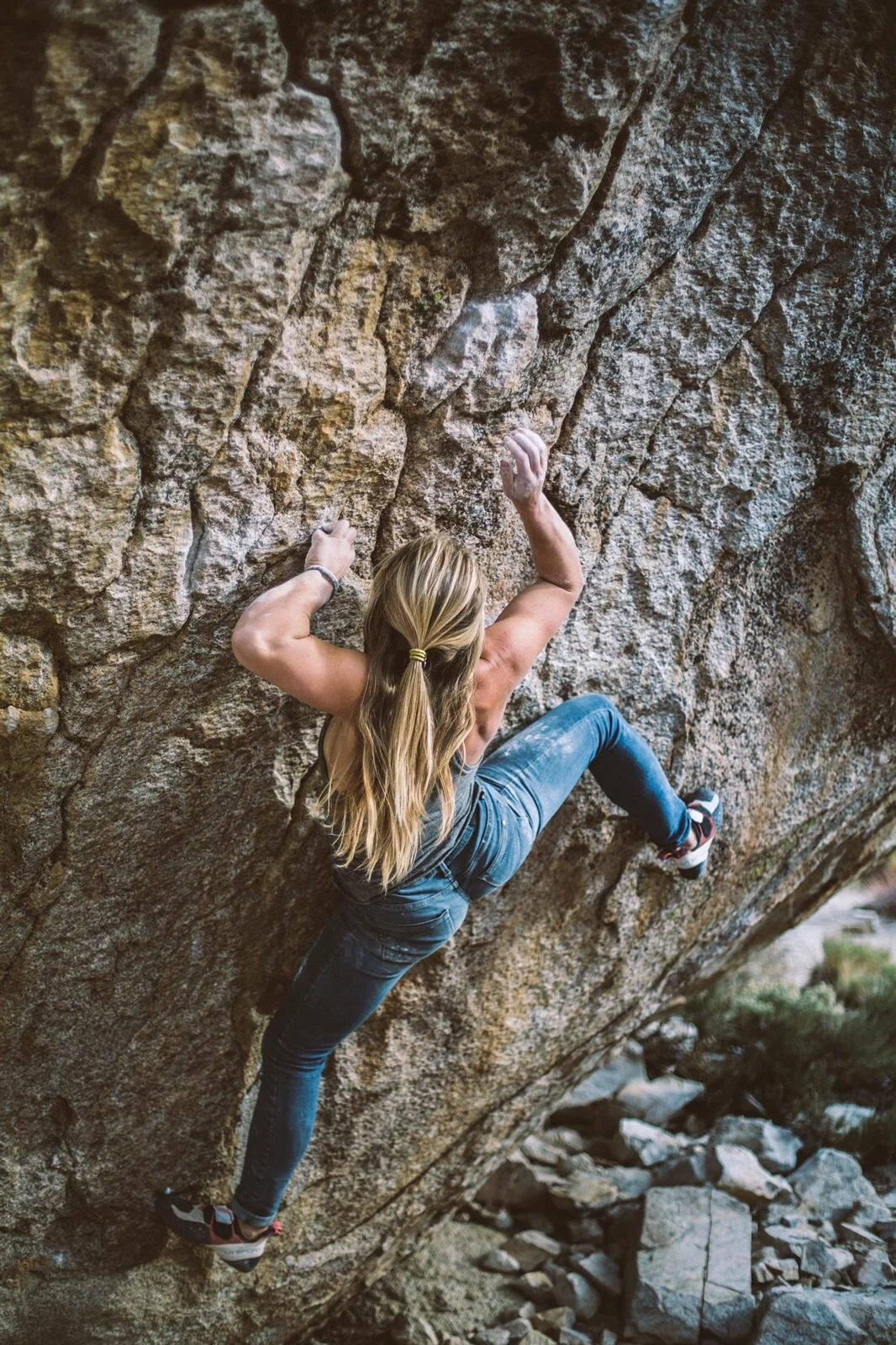  Bouldering in Bishop. Credit: Cameron Meier 