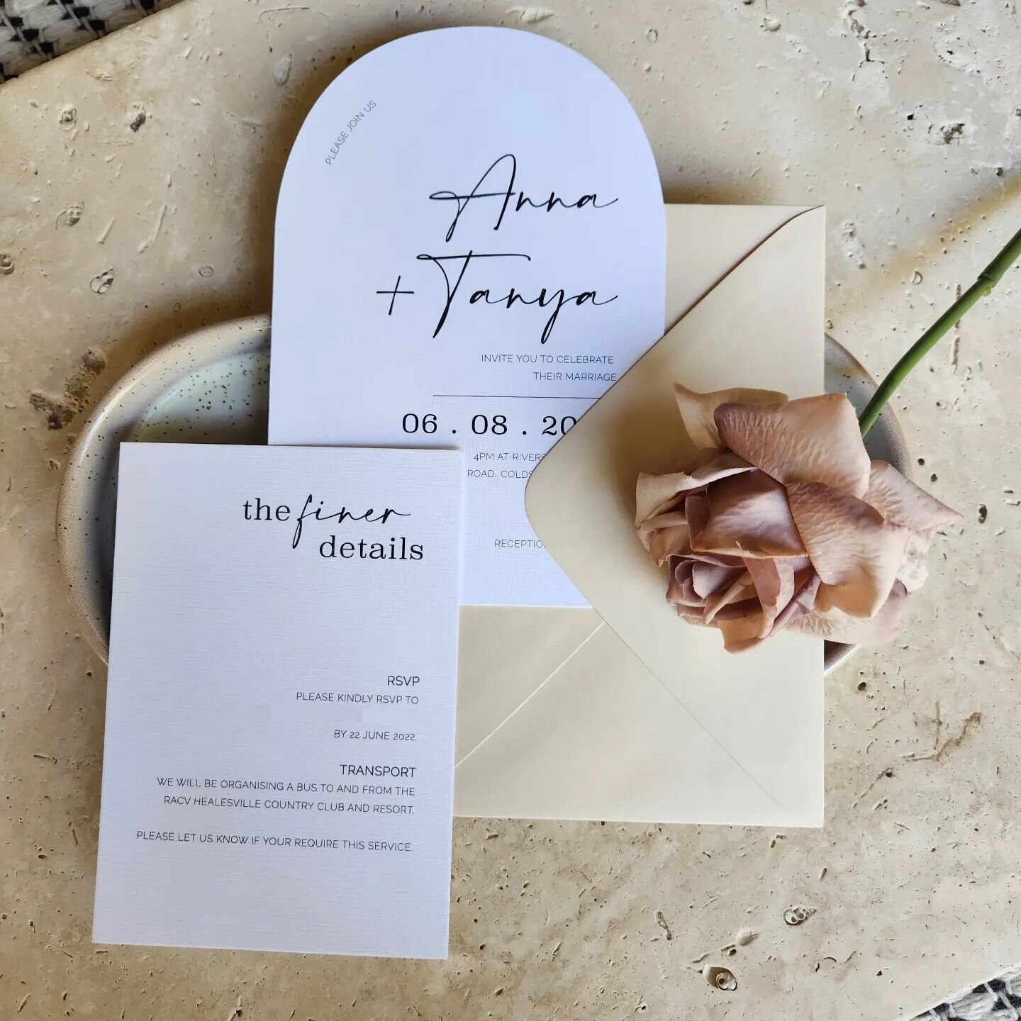 - monochrome love with a touch of beige tones. a timeless invitation suite designed for A+T
.
we decided upon a modern script paired with a sans serif font. keeping it clean and simple yet still having those romantic vibes. we love it!