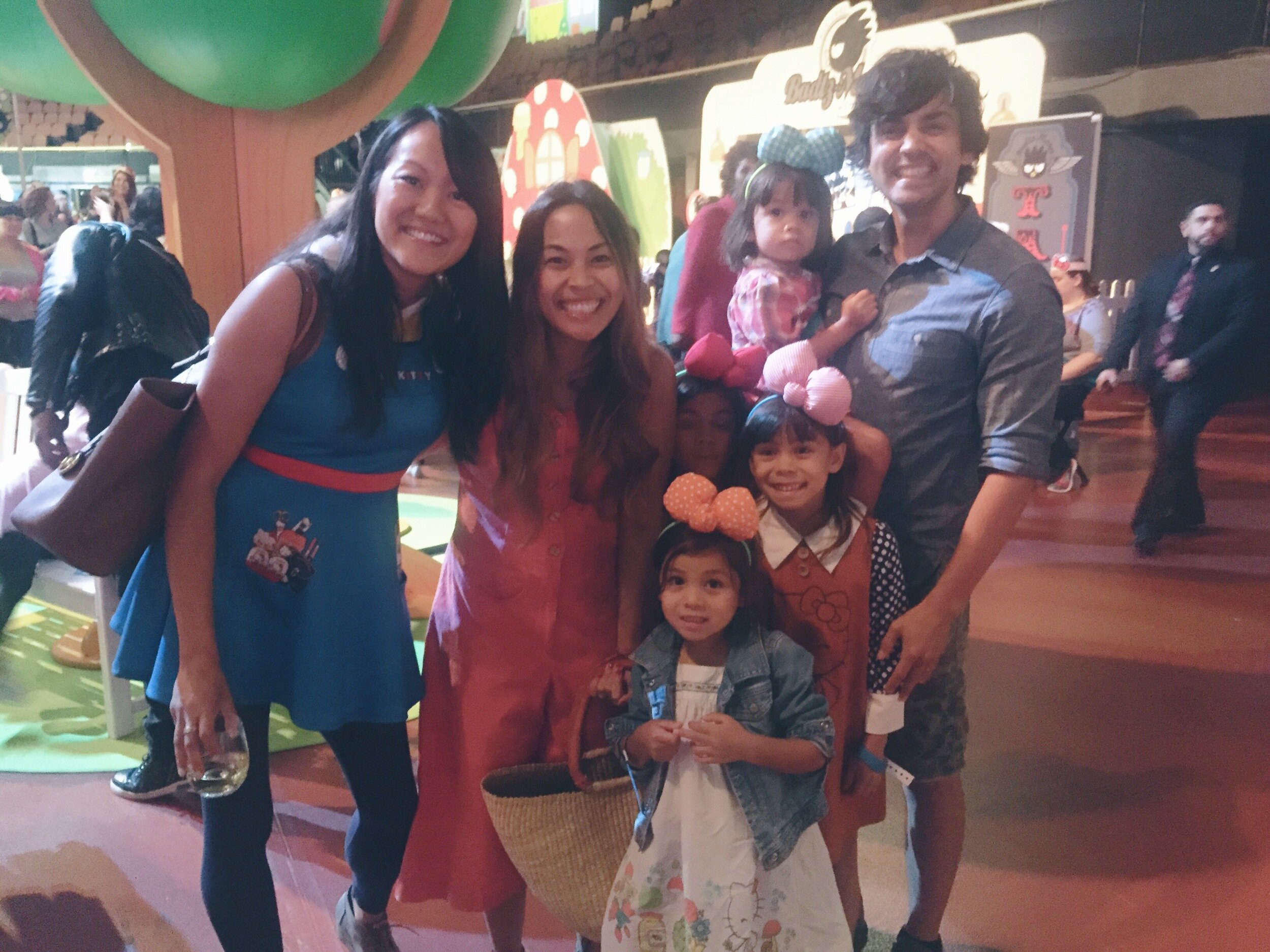 10c-Hello+Kitty+Supercute+Friendship+Festival!.jpeg