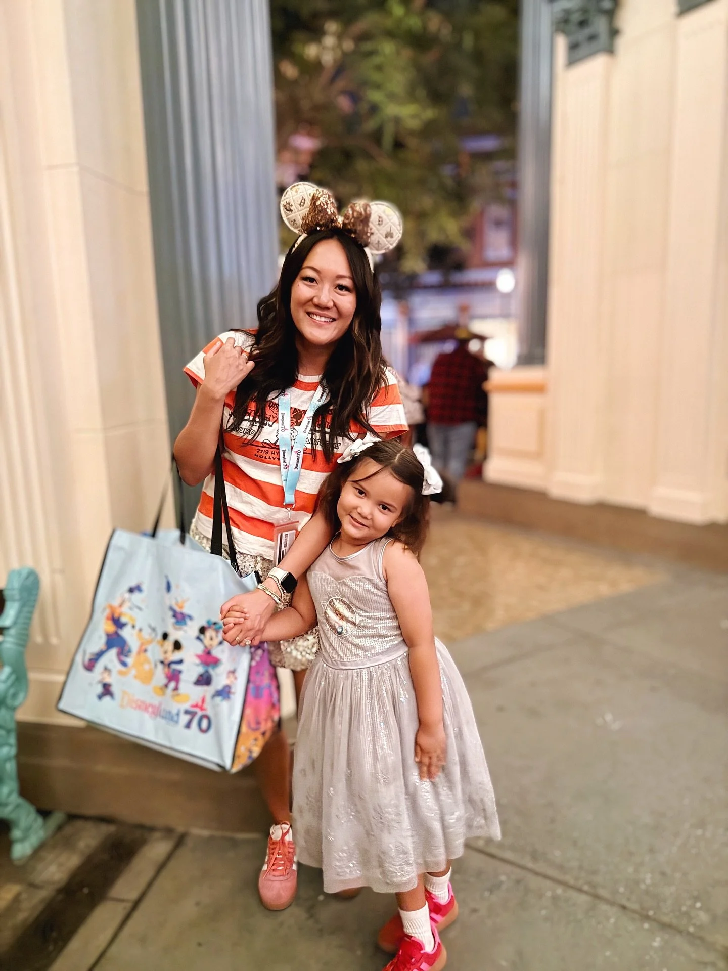 Making magical memories ✨

So grateful to @disneyland for the girls&rsquo; trip of a lifetime with my BFF and our minis. (It was a delight experiencing Everly&rsquo;s first visit and Juni&rsquo;s fifth.) In a world where time moves so fast, it was su