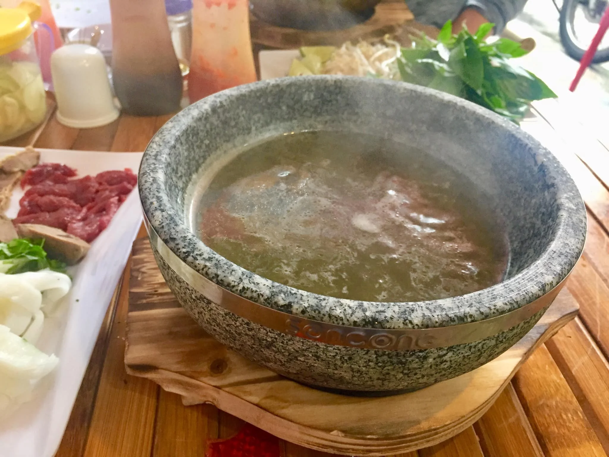 Phở bát đá bò bắp hoa