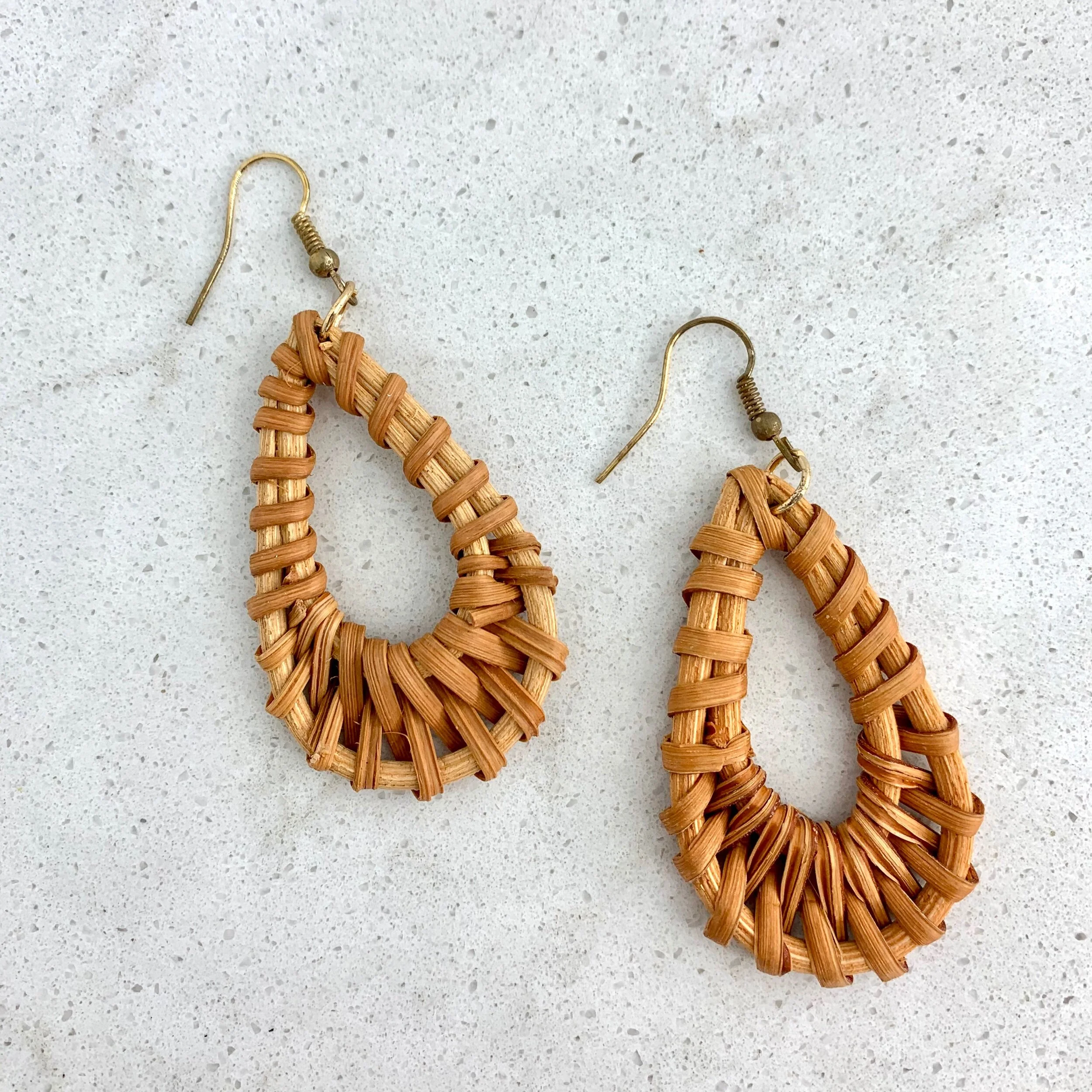 2A82D897-DEE1-40A5-ACF0-556AC05E7E92