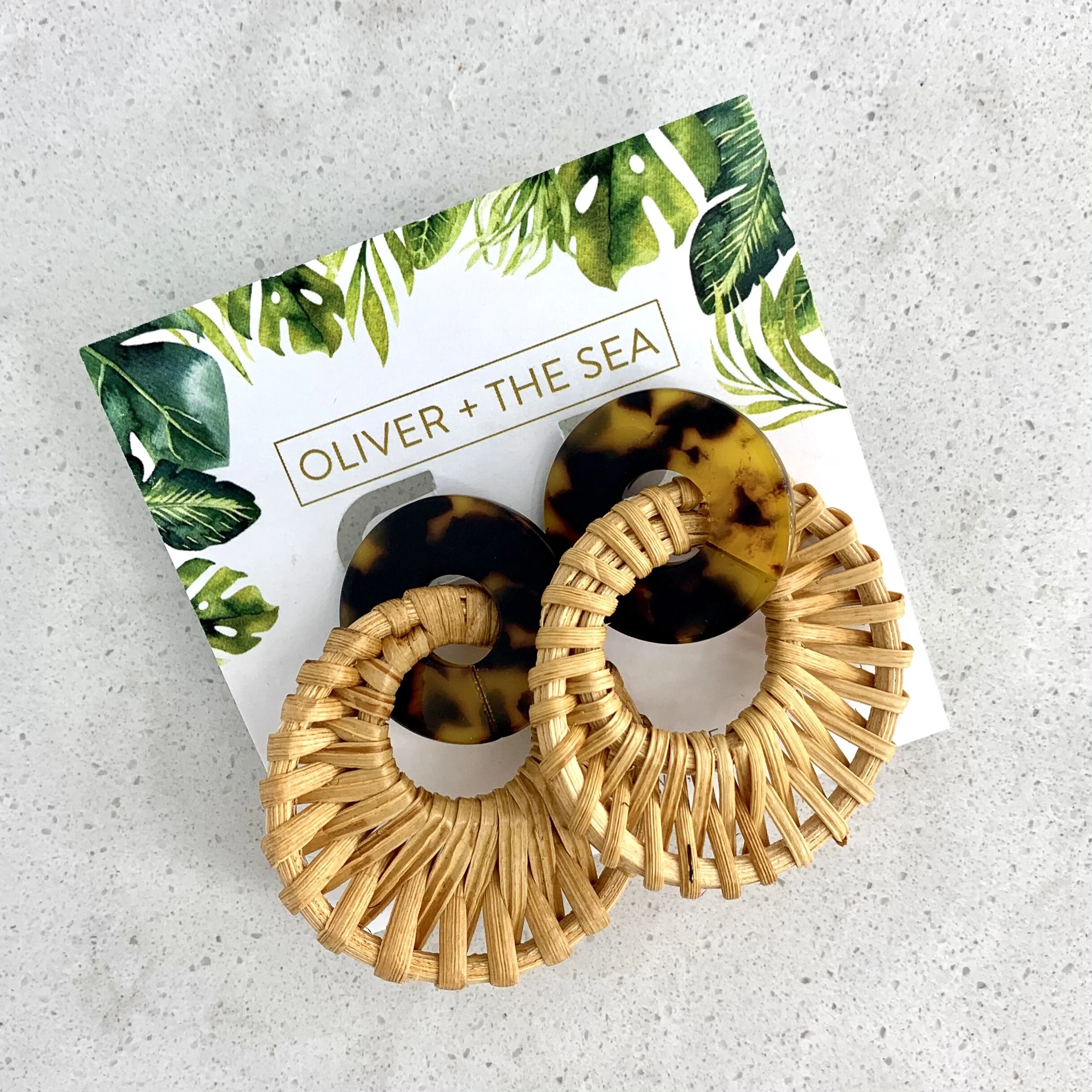 18320162-8566-4C11-BC4E-8DE013BF52C8