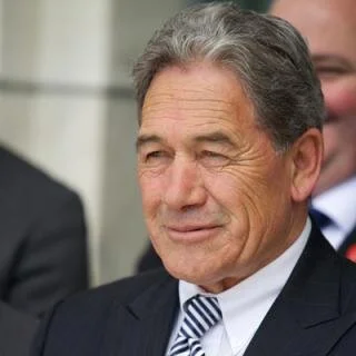 Winston-Peters-headshot.jpg