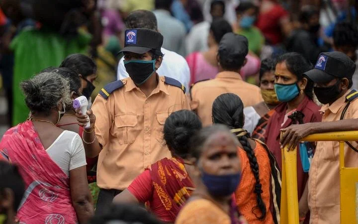 India on a steady trajectory of dipping %active cases;