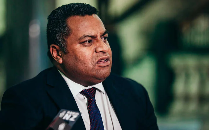 Covid-19 immigration powers to be extended