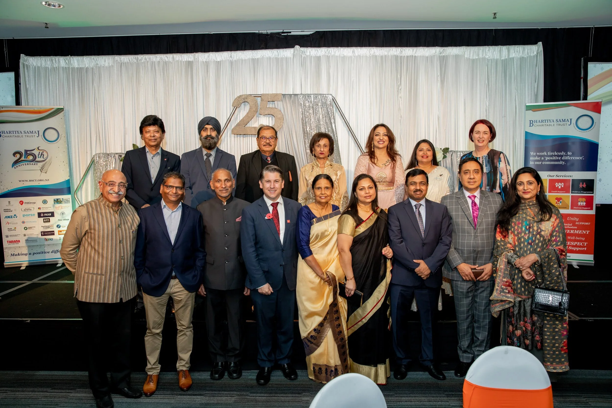 ‘Bhartiya Samaj’ celebrates 25 years in style