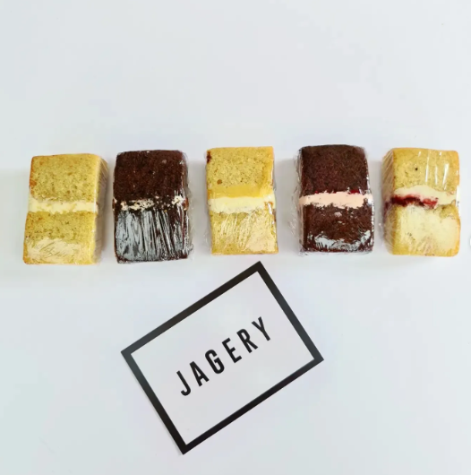 Wedding Cake sampler.png