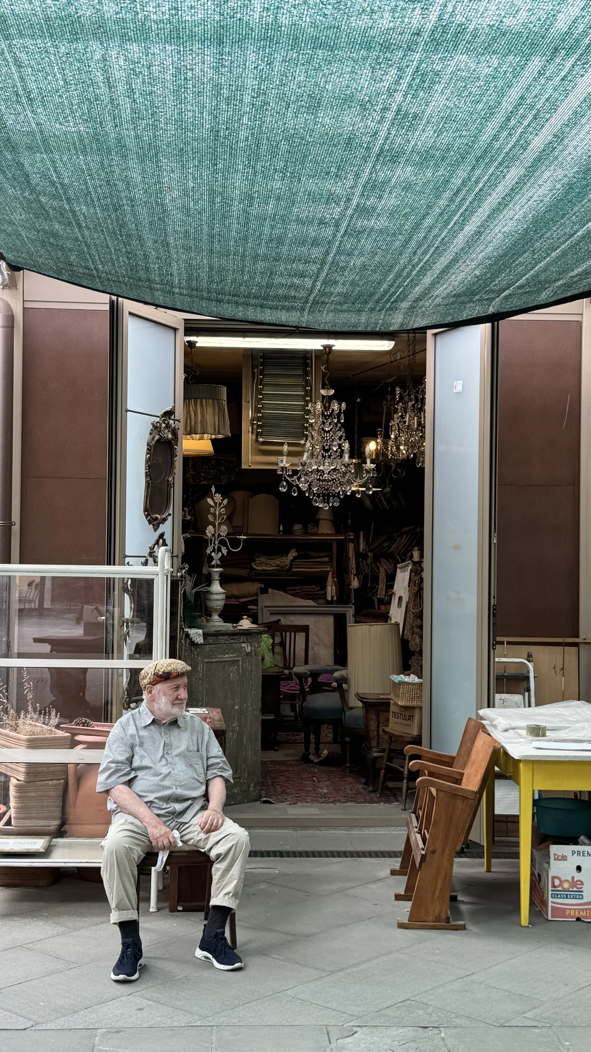 Hunting for Treasures: The Best Weekend Vintage Markets in Florence | valdirose