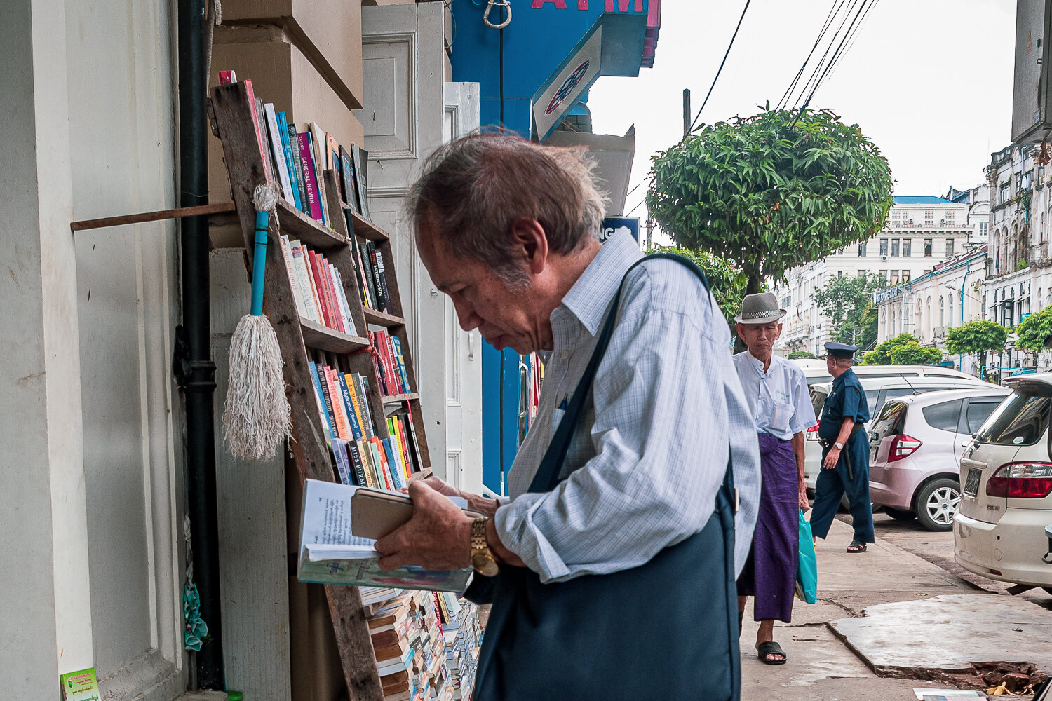 Myanmar,  une librairie de Rangoon