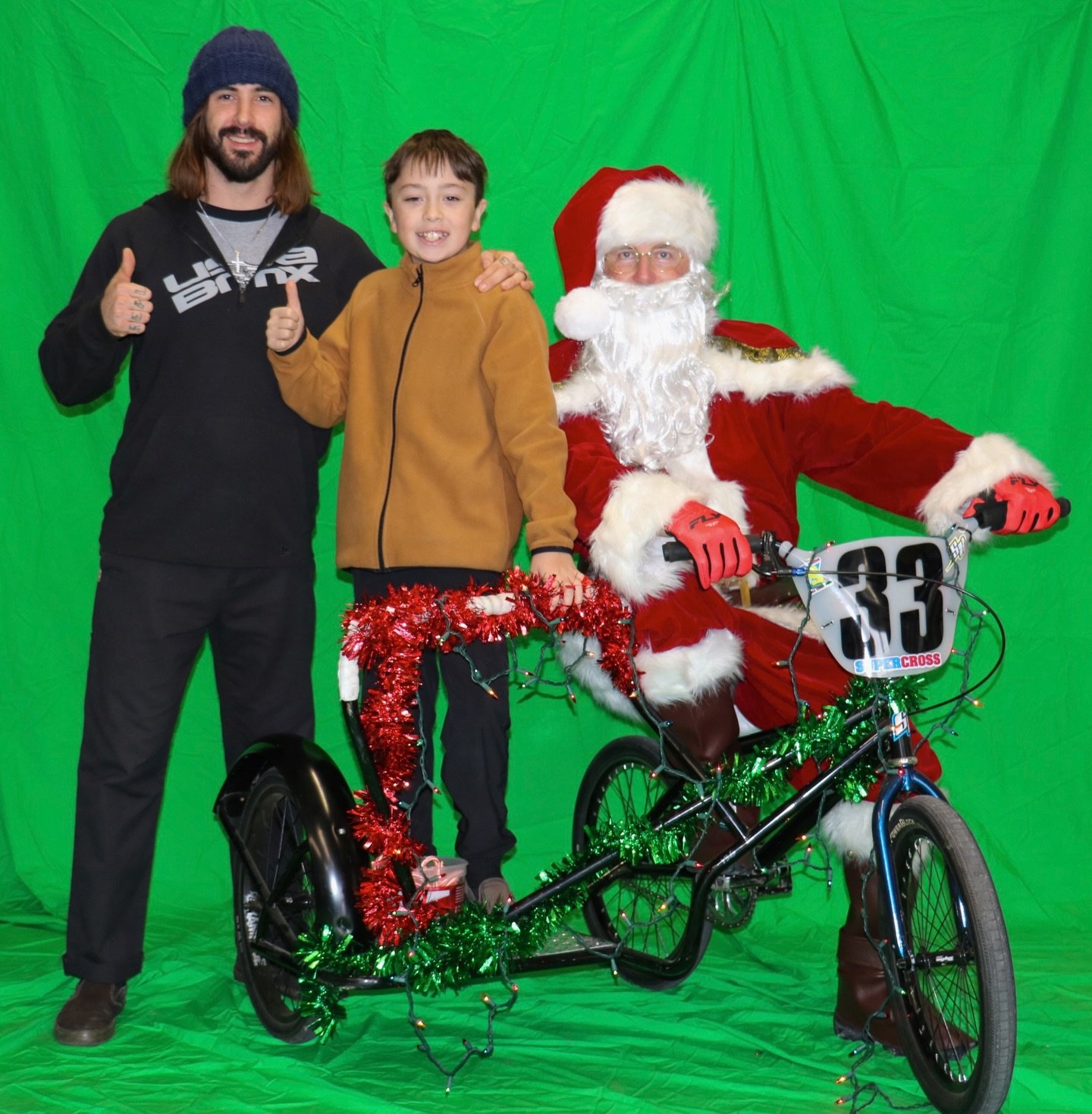 Merry Christmas from the Groove&rsquo;s!