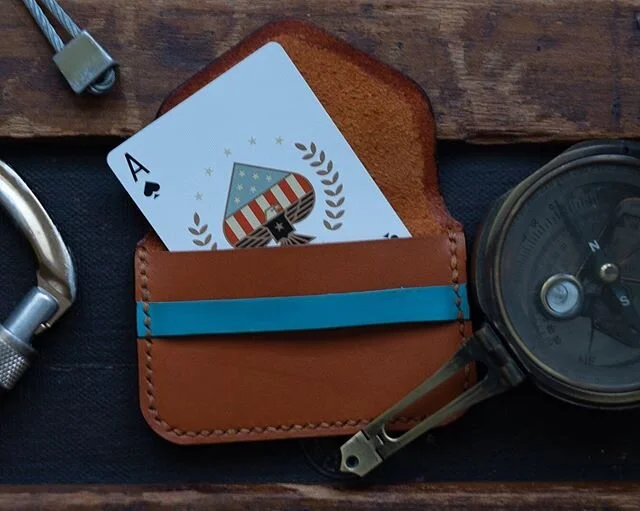 Today it is hard to find the words to say as so many people are hurting throughout the world. Let&rsquo;s hope they find a little luck in unexpected places too.
⠀⠀ ⠀⠀
#vegtan #saddlestitched #handmade #dauntlessleather