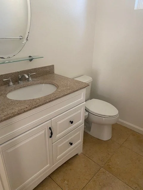 Bathroom1.jpg