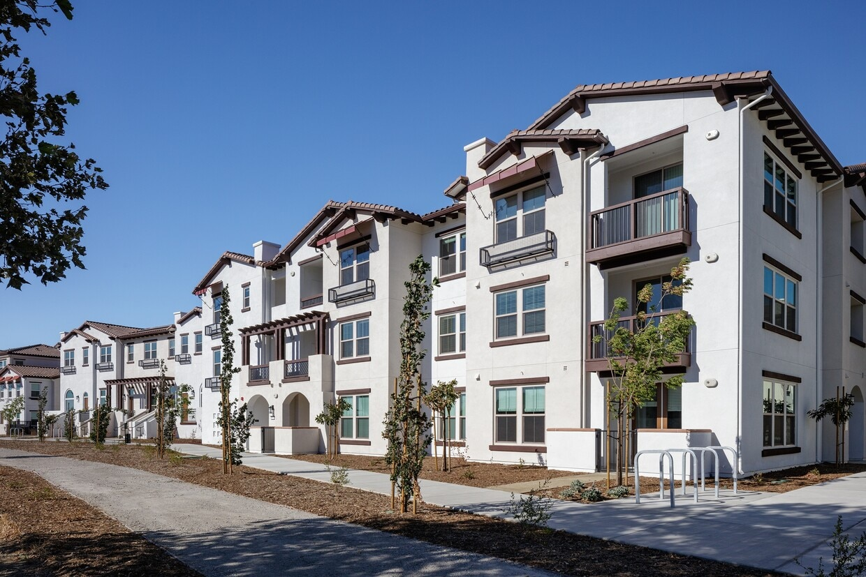 vida-at-morgan-hill-morgan-hill-ca-building-photo.png