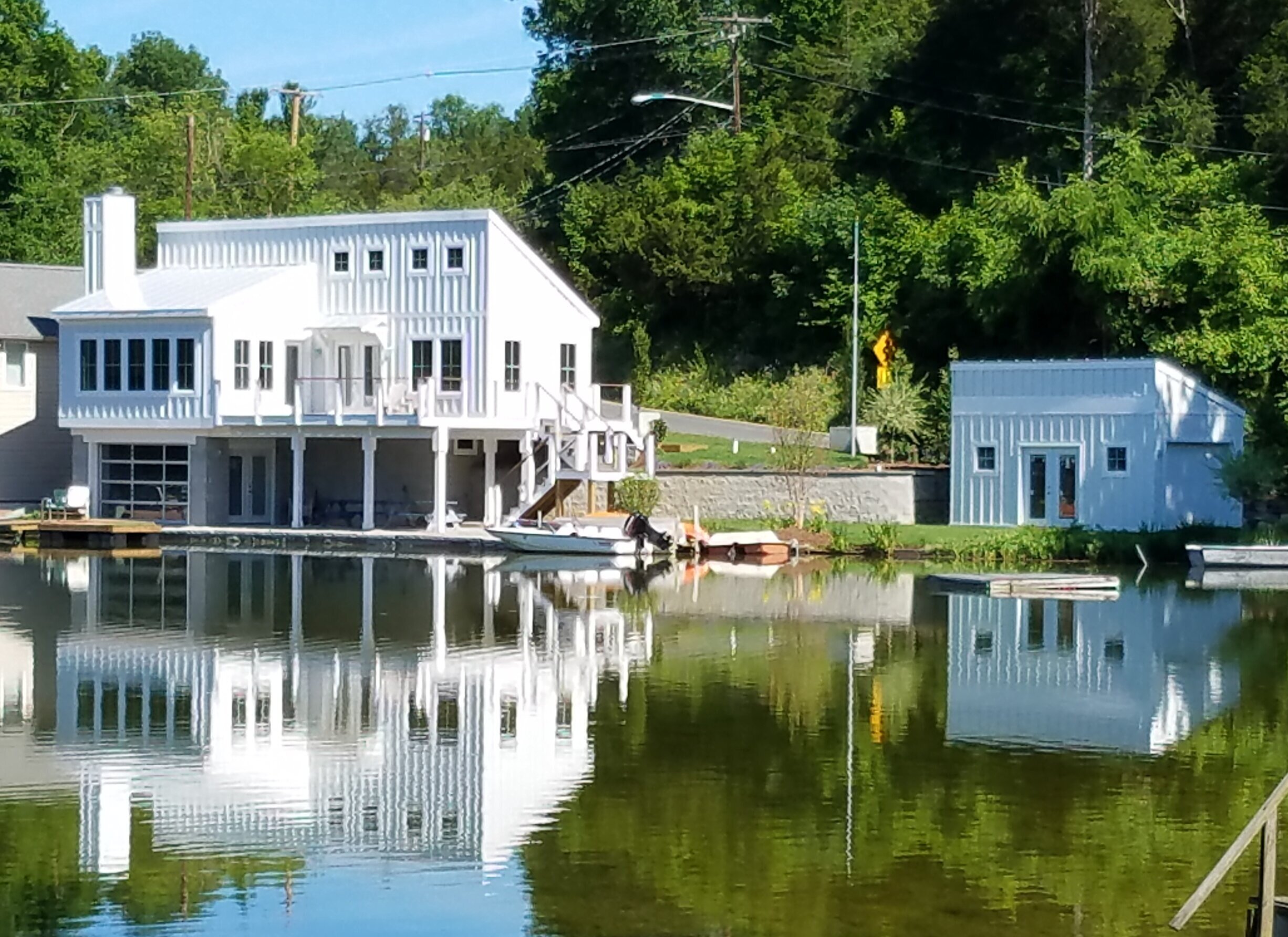 Lake+House.jpg