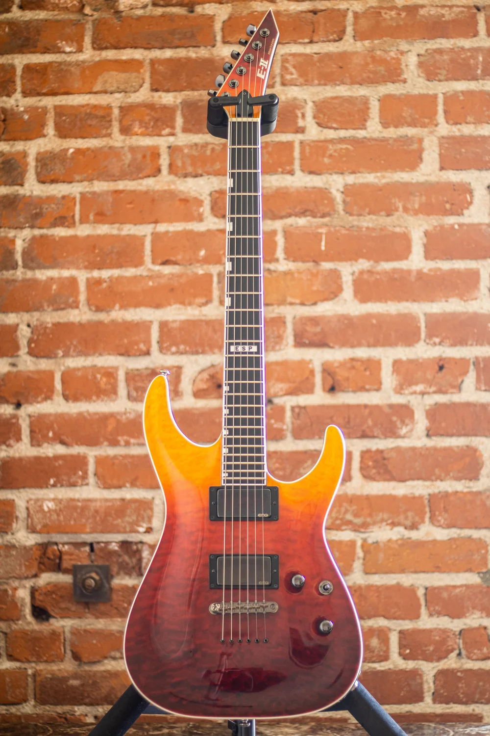 HORIZON NT-II Tiger Eye Amber Fadeスルーネック ESP E-II Horizon NT-II Tiger Eye Amber Fade (2020) - Guitar